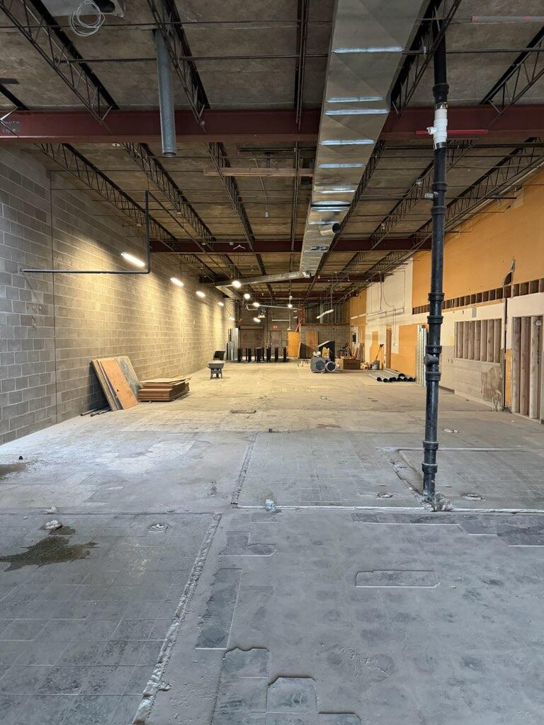 2500 Broadway N Property Photo 8