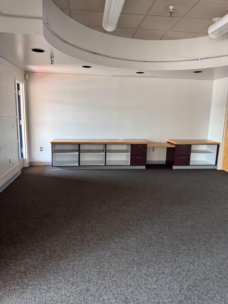 2500 Broadway N Property Photo 34