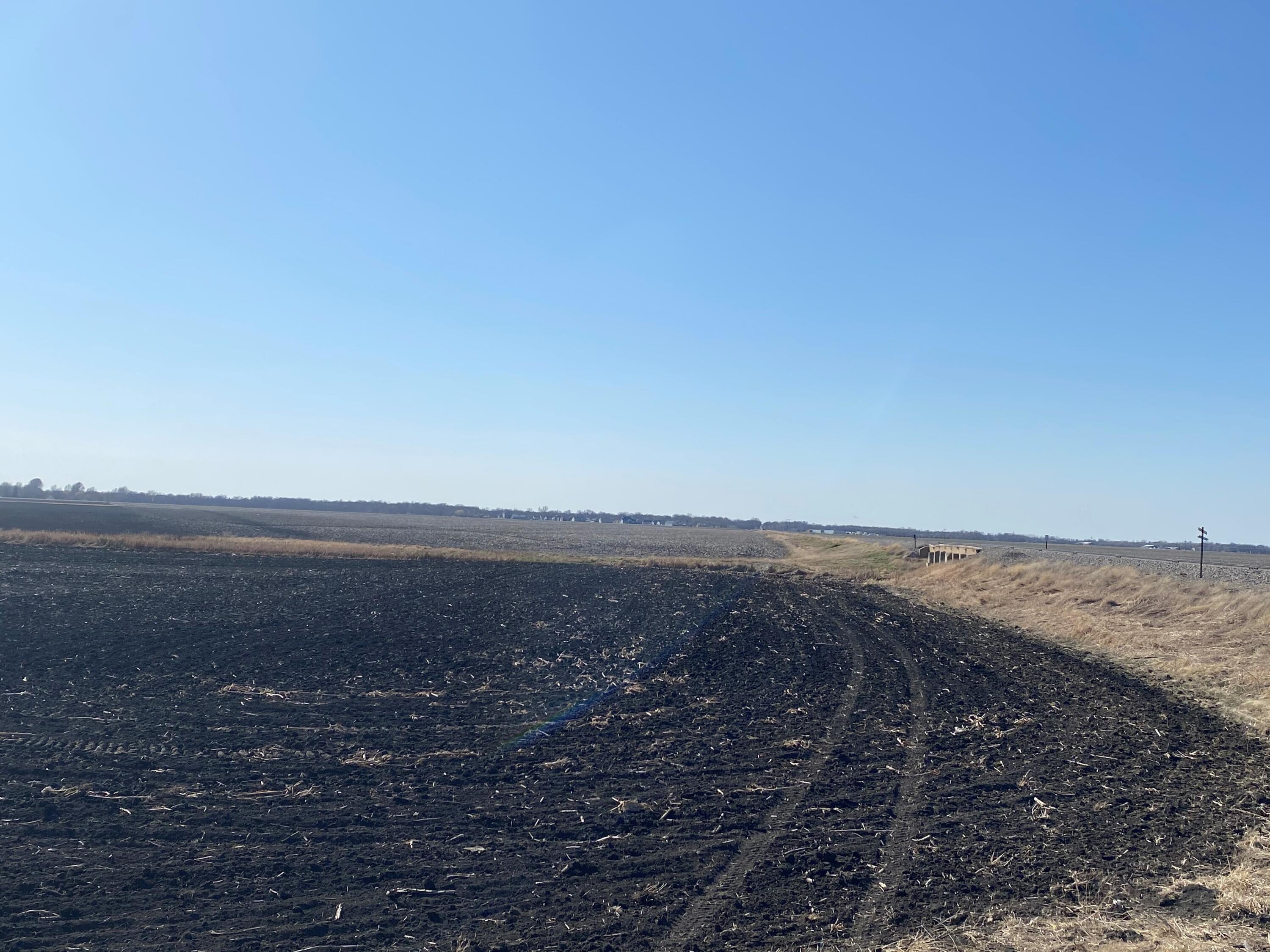 6286 32nd Avenue N Property Photo 2