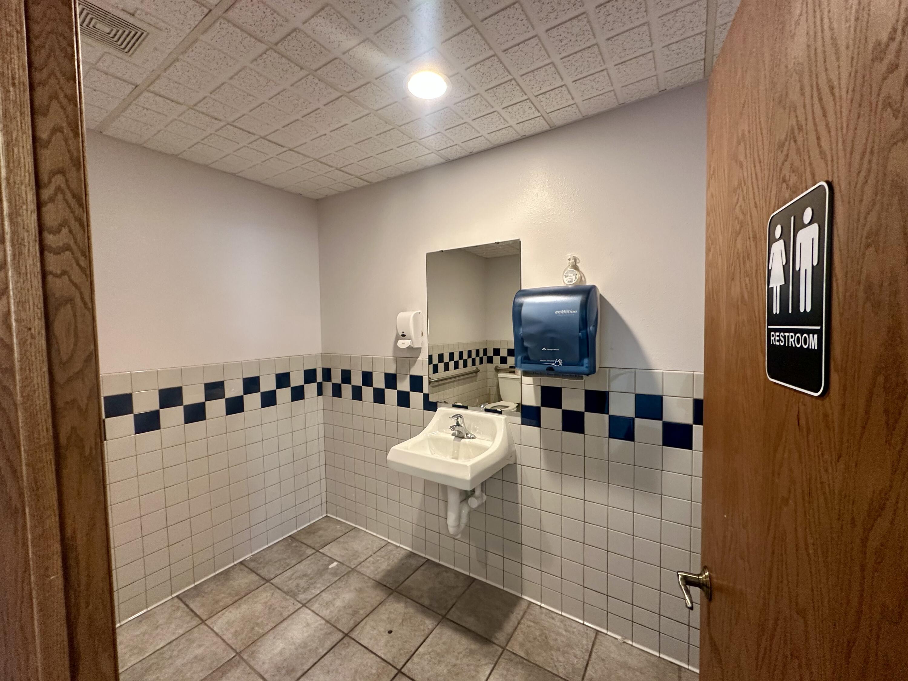 901 28th Street S Property Photo 6