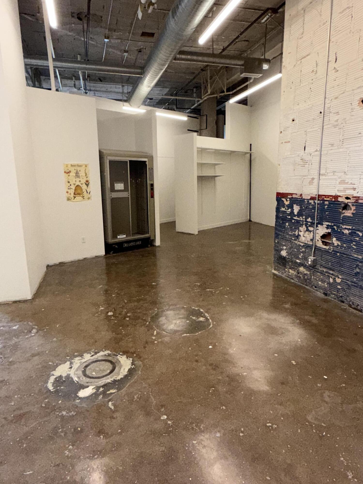 301 N 3rd St Property Photo 13