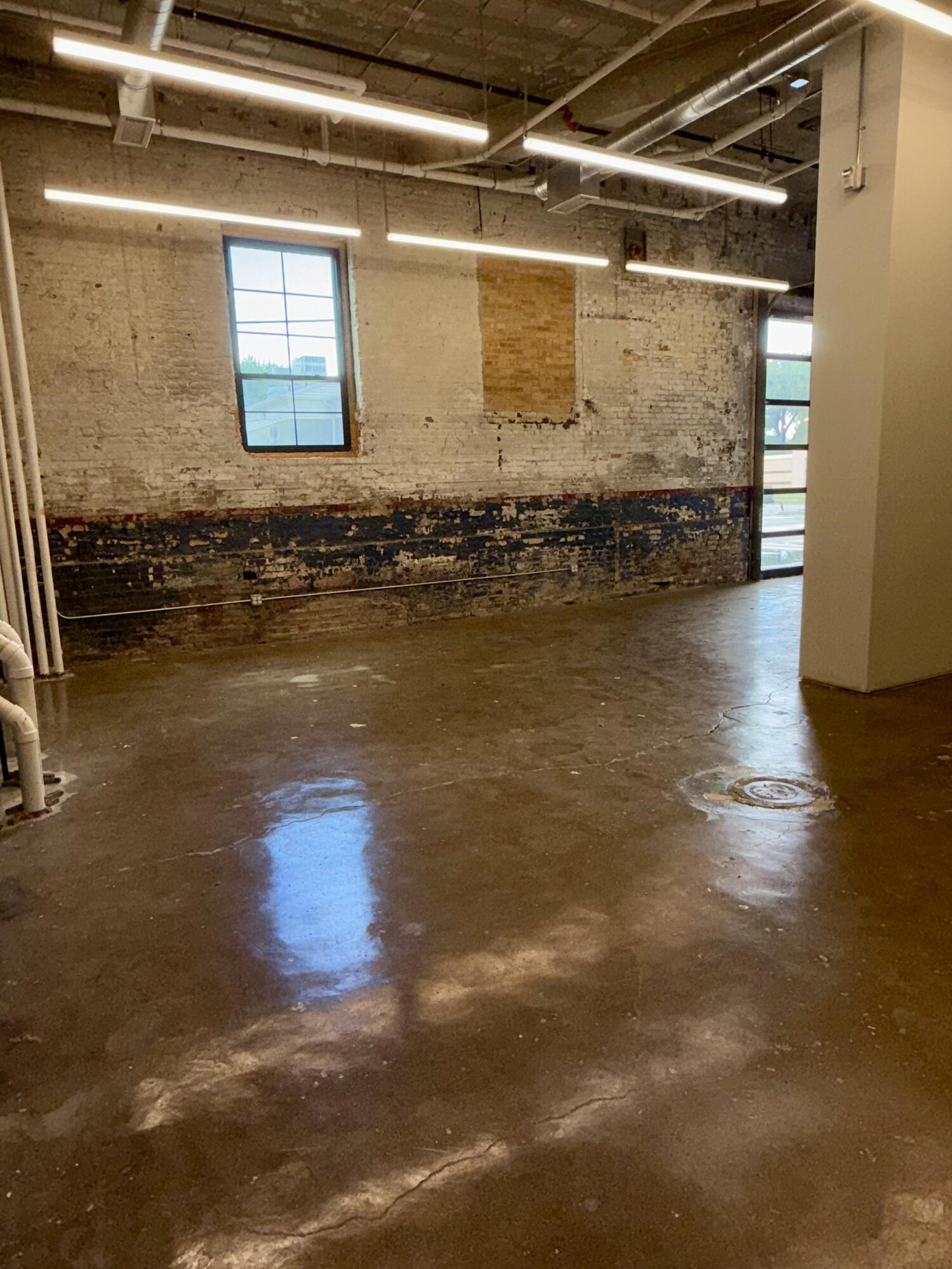 301 N 3rd St Property Photo 14