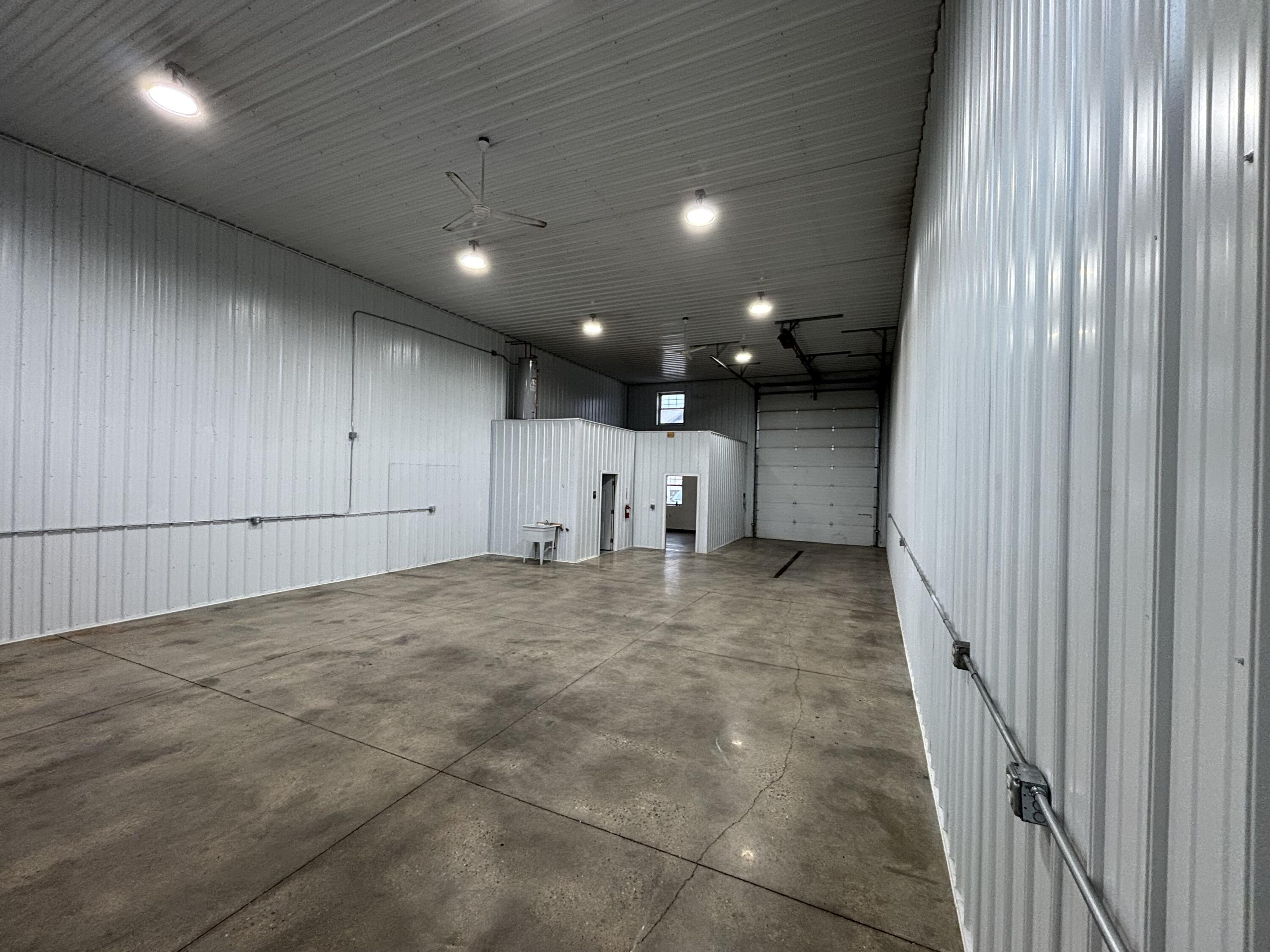 4053 27 Street N Property Photo 7