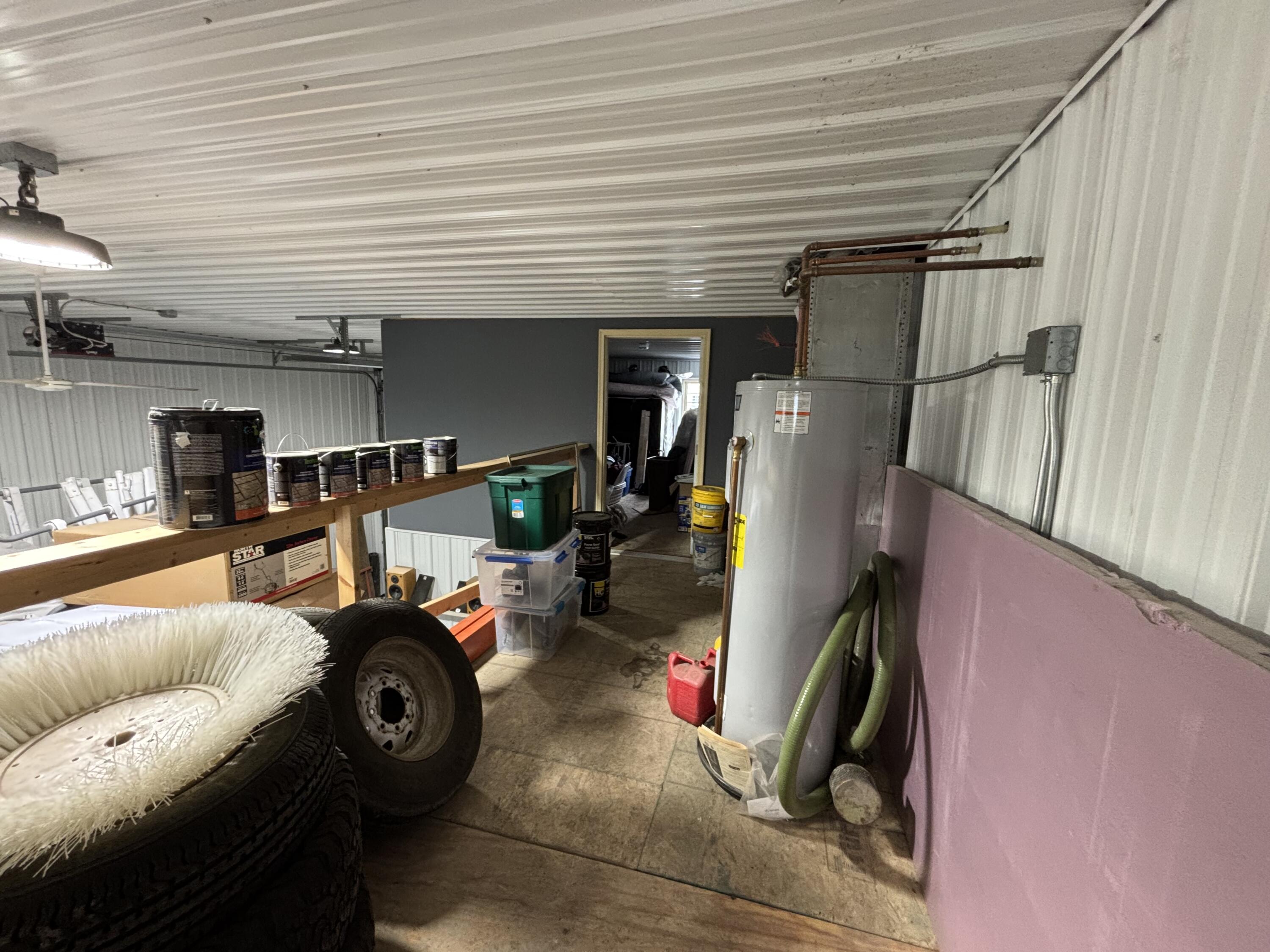 4053 27 Street N Property Photo 8