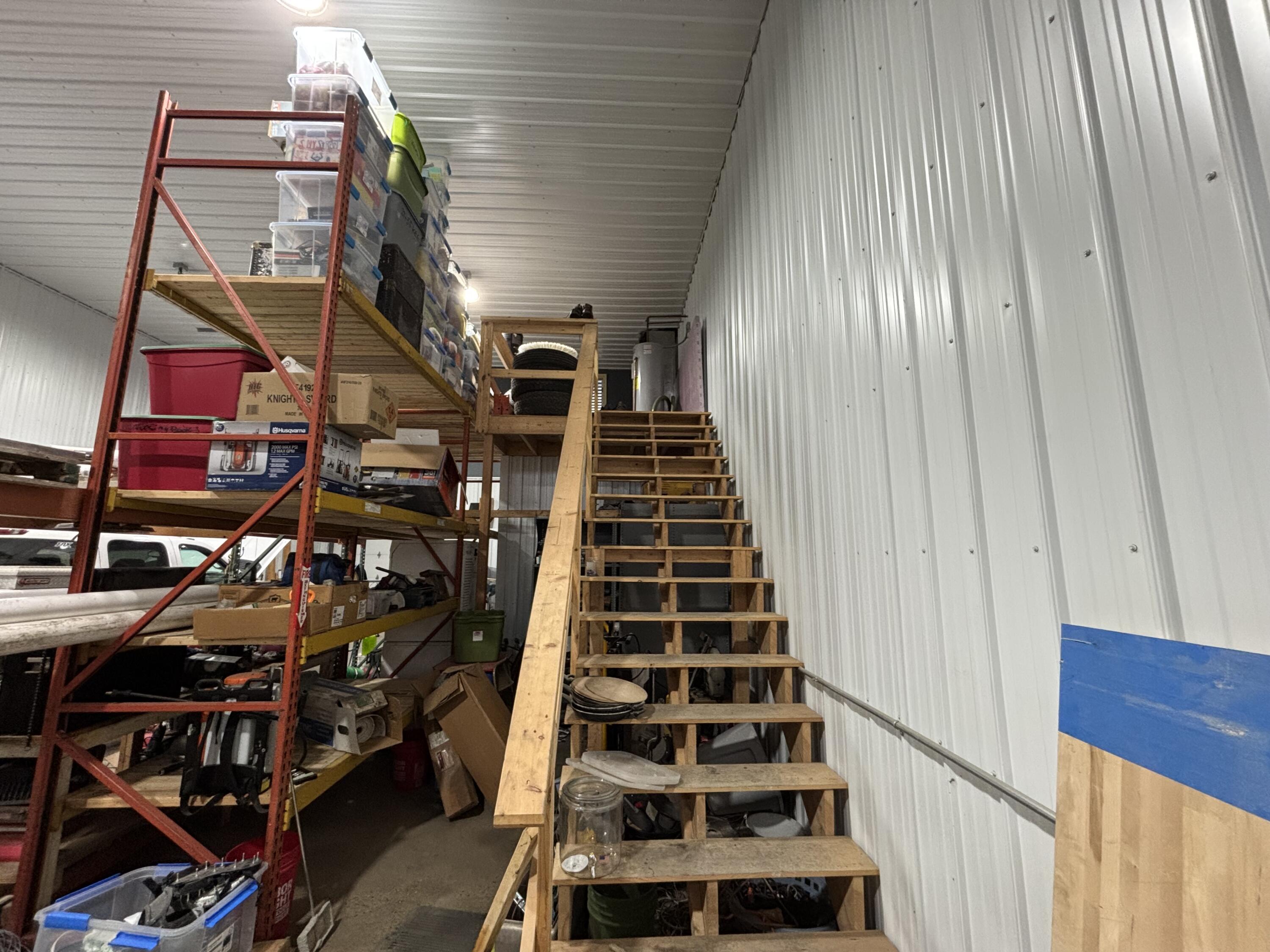 4053 27 Street N Property Photo 9