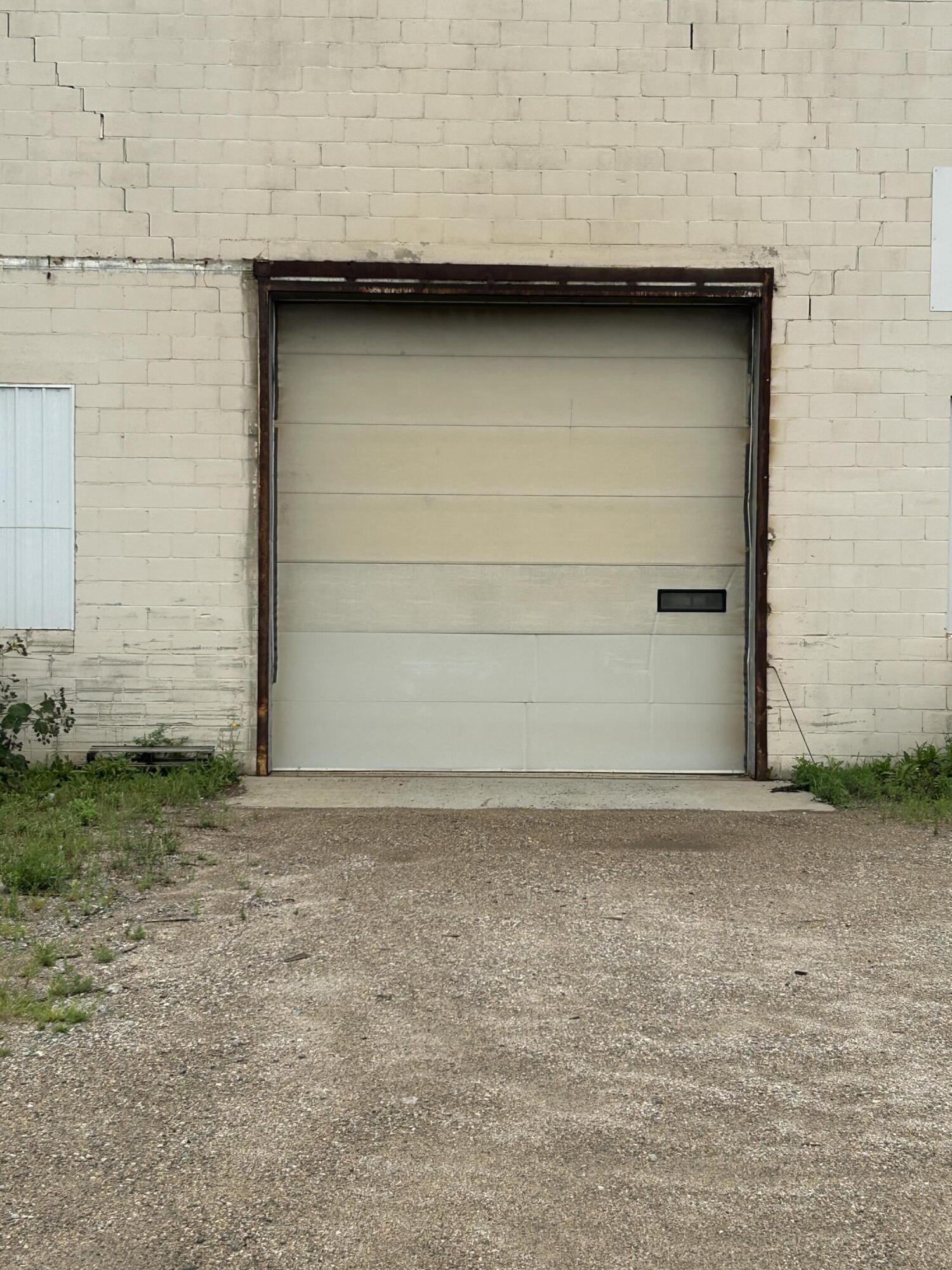 11 23rd St N Property Photo 4