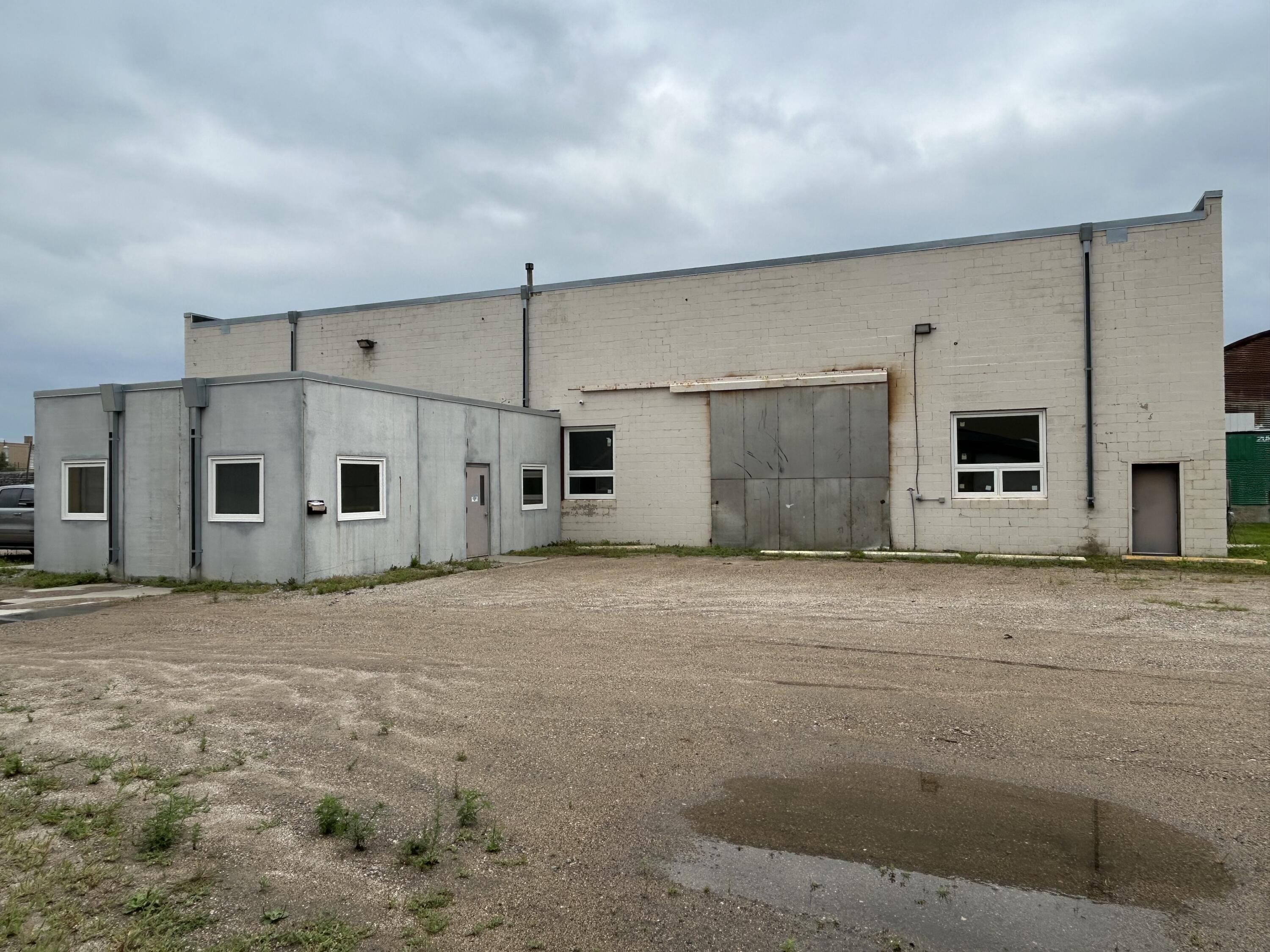 11 23rd St N Property Photo 7