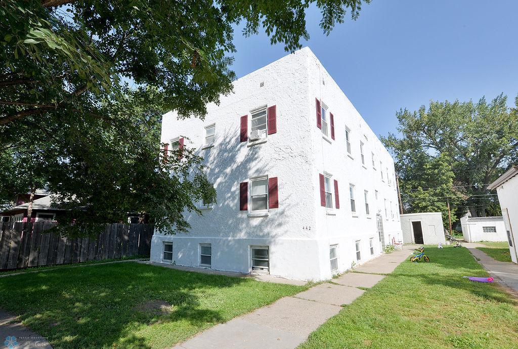 442 2nd St Ne Property Photo 2