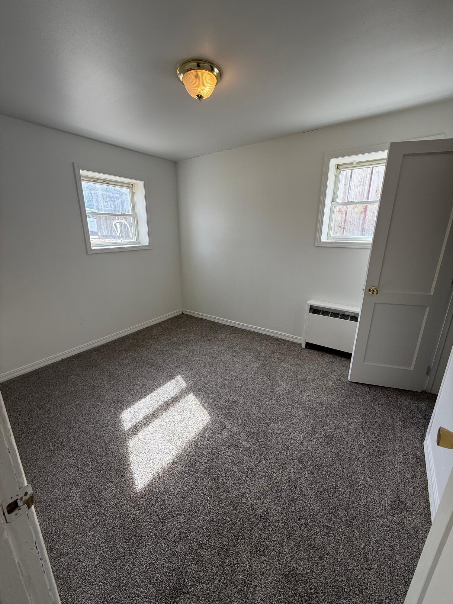 442 2nd St Ne Property Photo 12