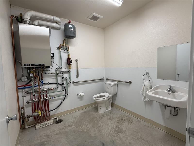 2802 44th Avenue N Property Photo 3