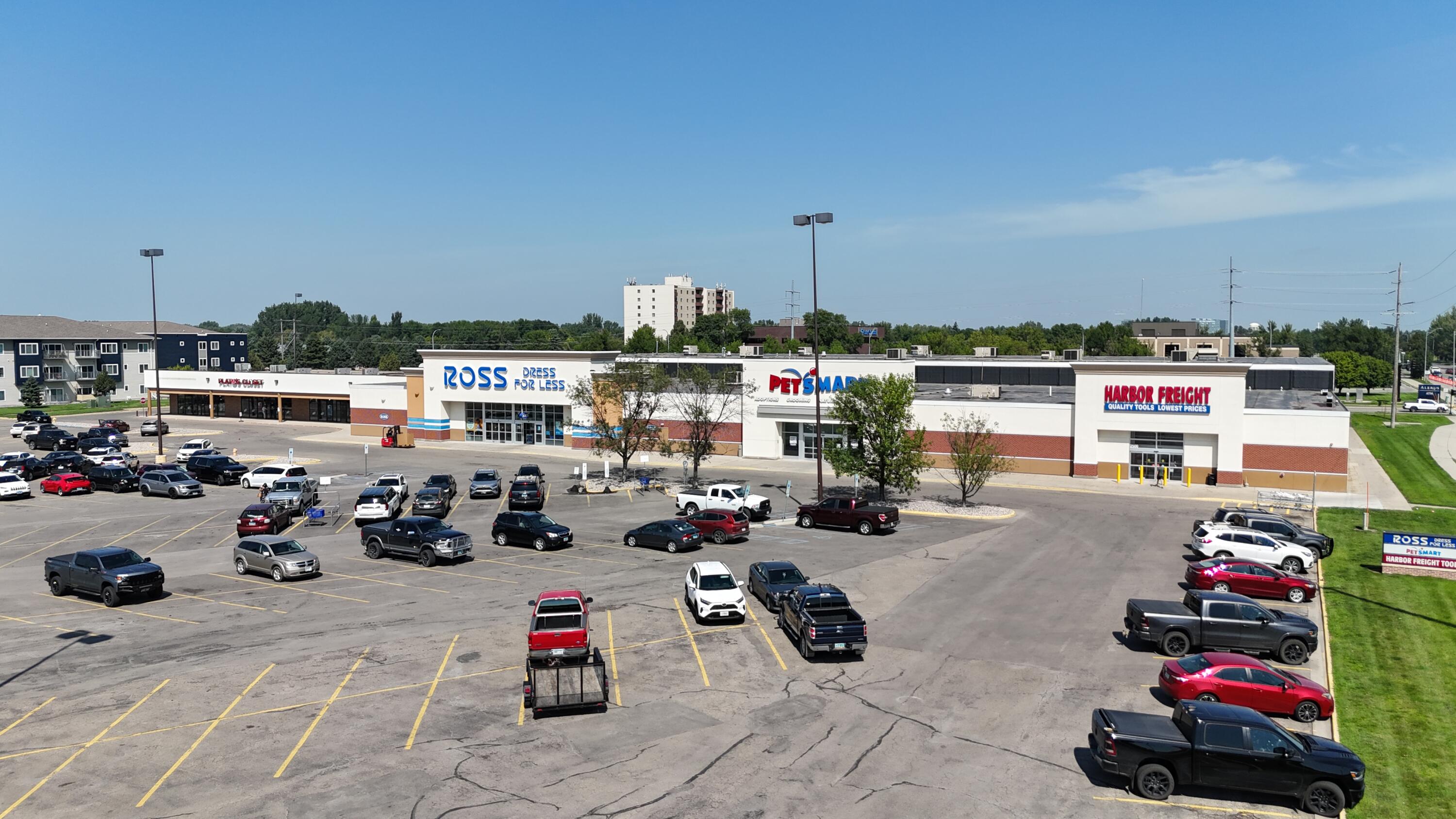 2500 S Columbia Rd Property Photo 5