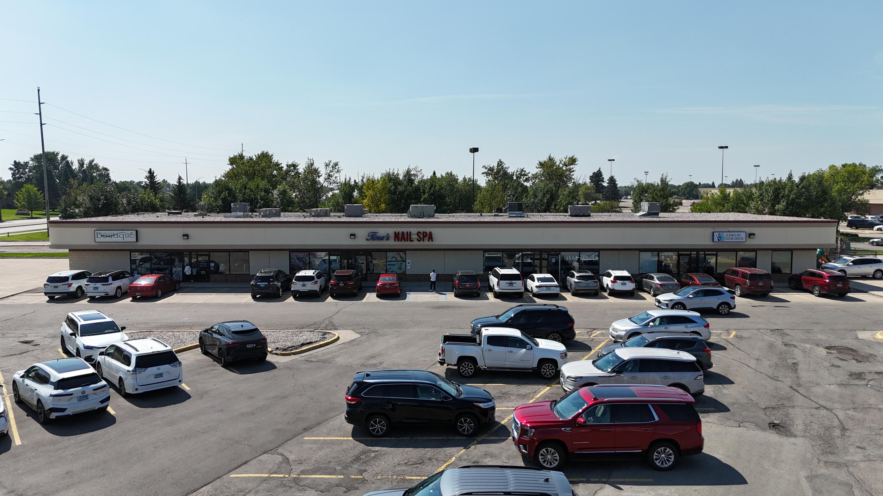 2550 S Columbia Rd Property Photo 4