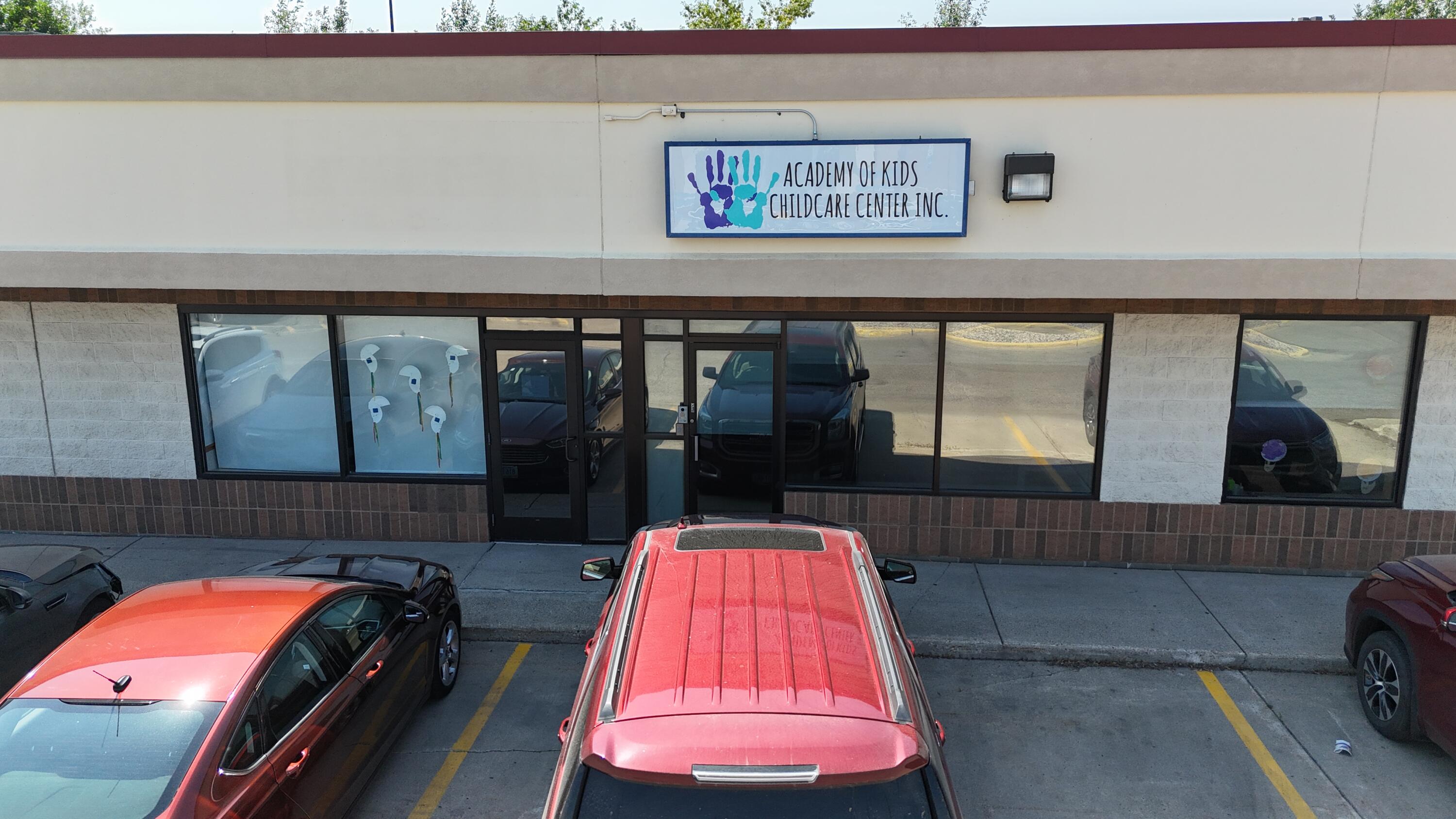 2550 S Columbia Rd Property Photo 6