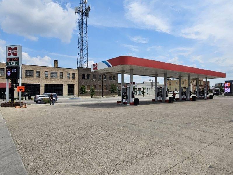 330 Main Avenue Property Photo 4