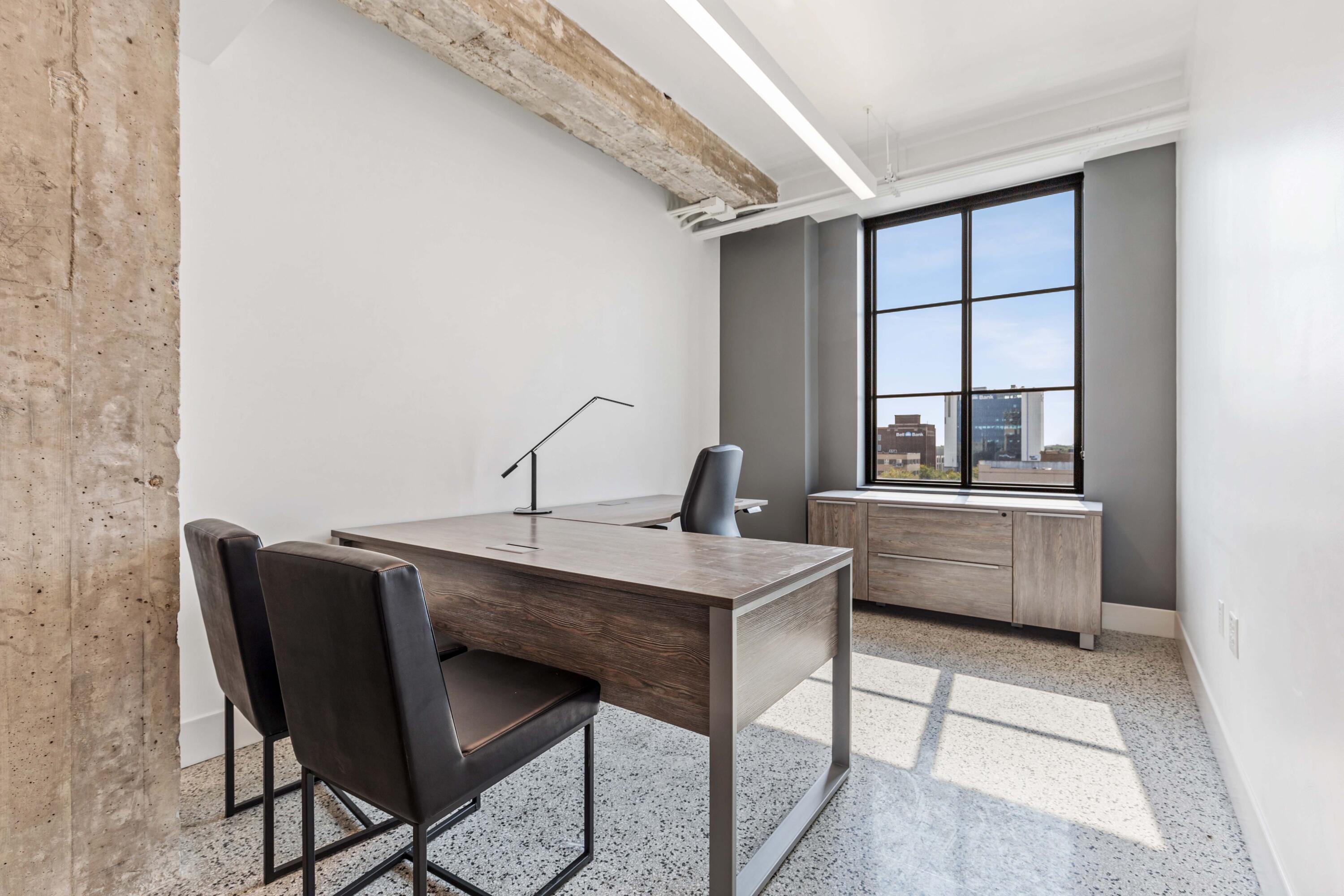 110 Broadway N Property Photo 7