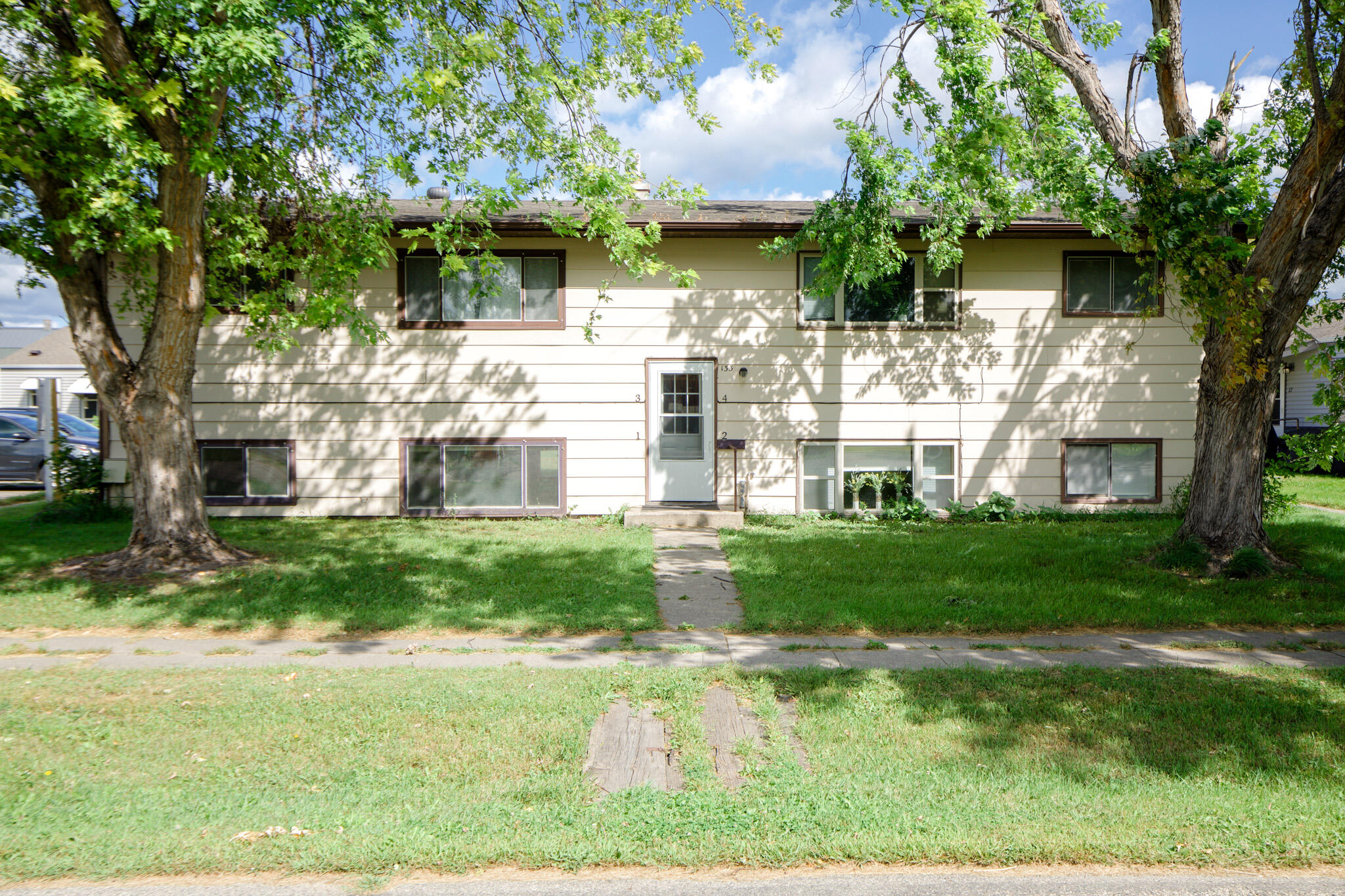 133 3rd Avenue E Property Photo 2