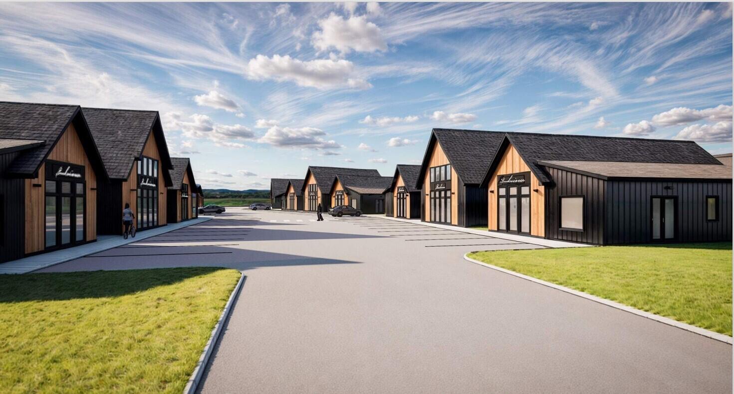 3917 51st St Property Photo 3