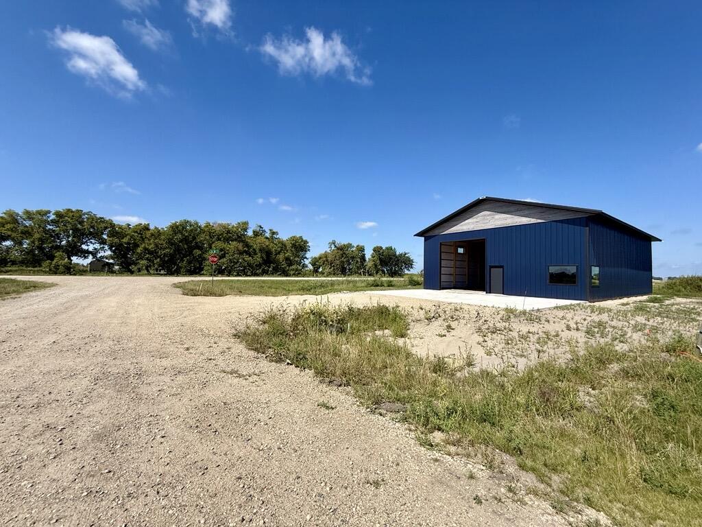 709 Peterson Loop Property Photo 2