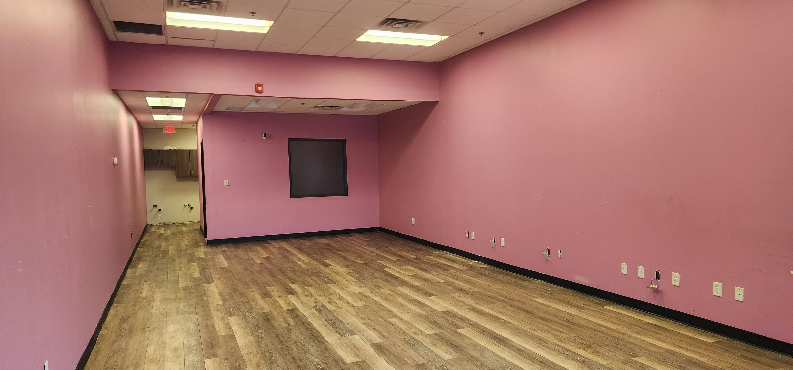 2877 45th Street S Property Photo 3