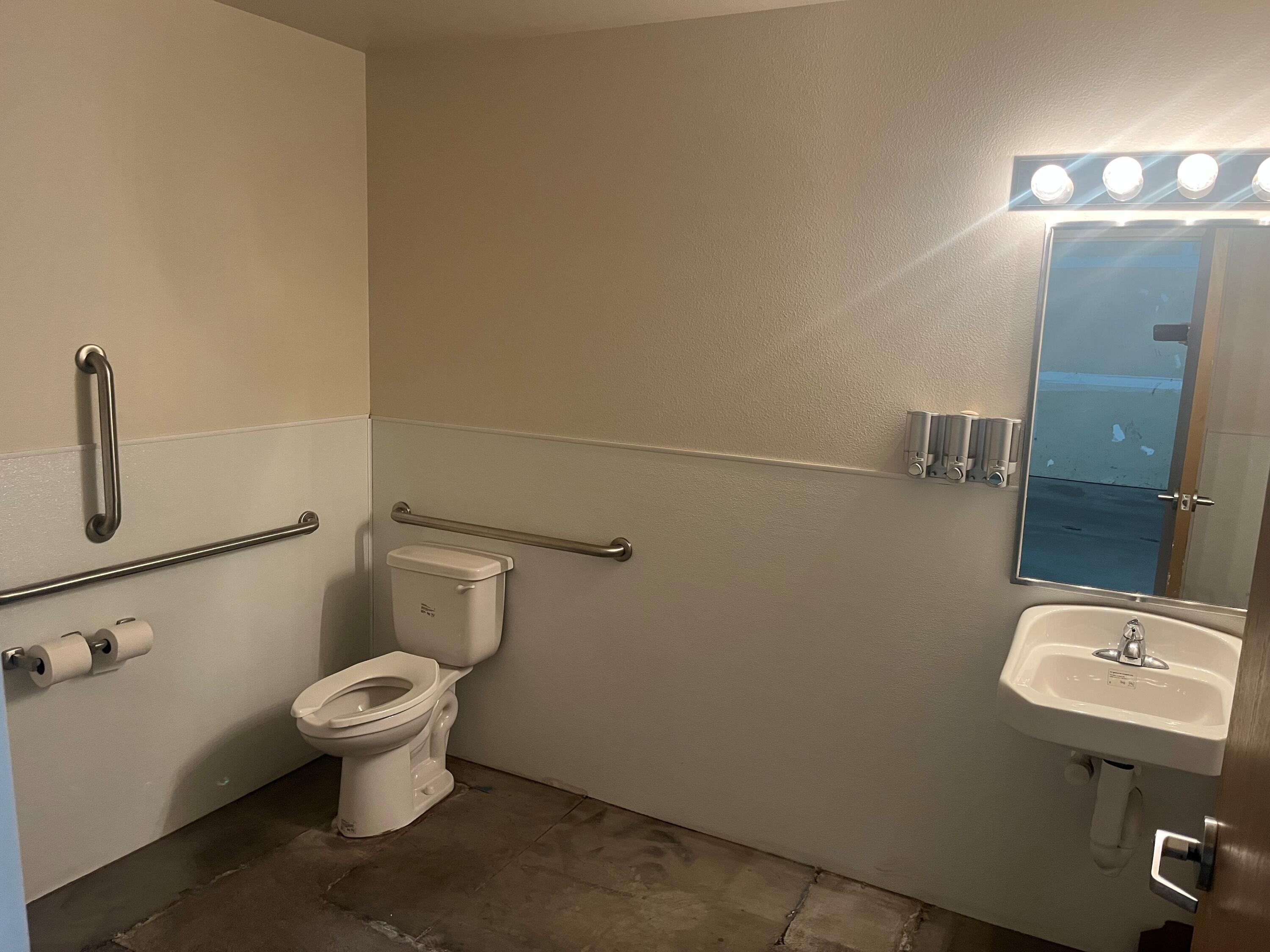 5143 51st Avenue S Property Photo 3