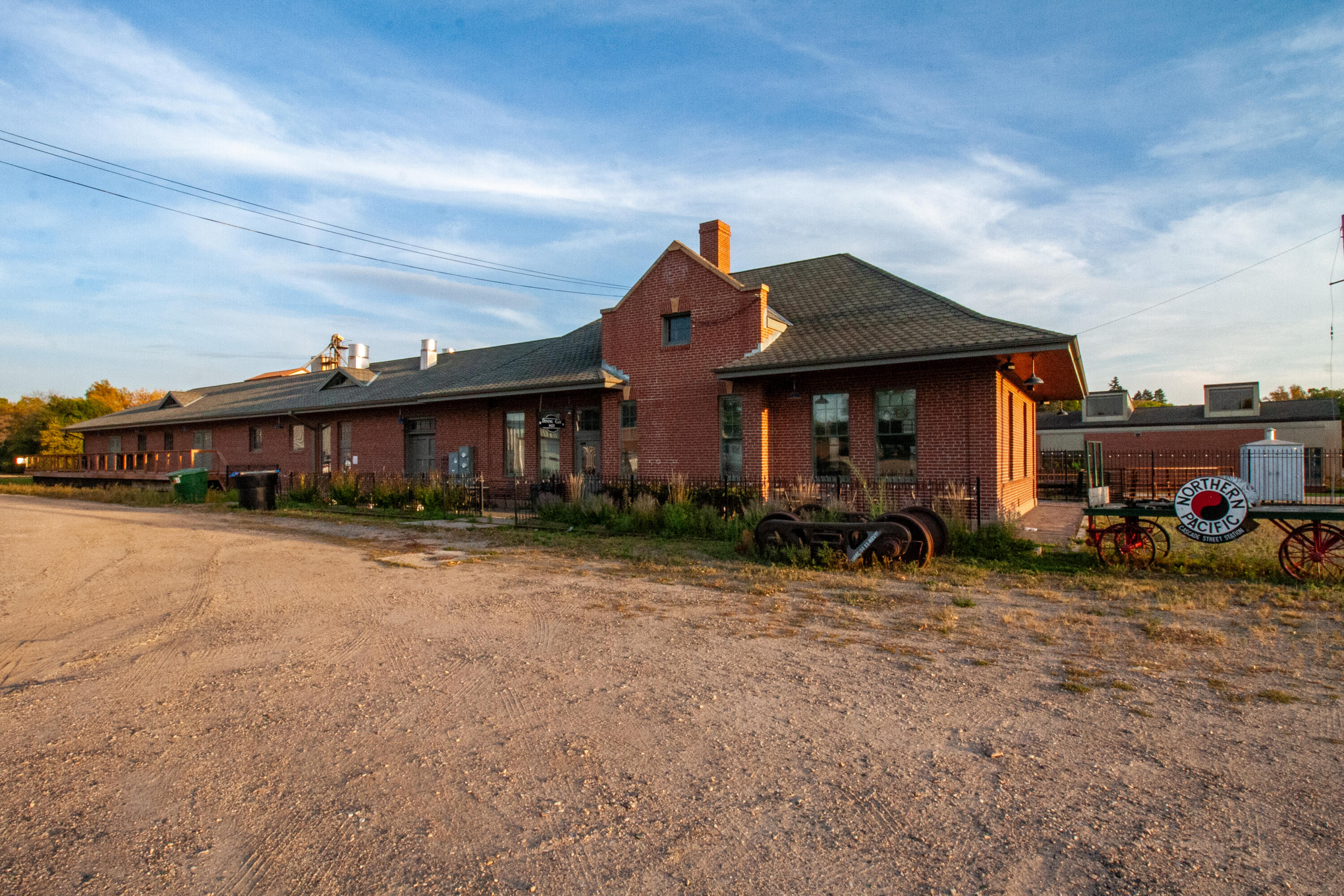 423 Cascade Street S Property Photo 1