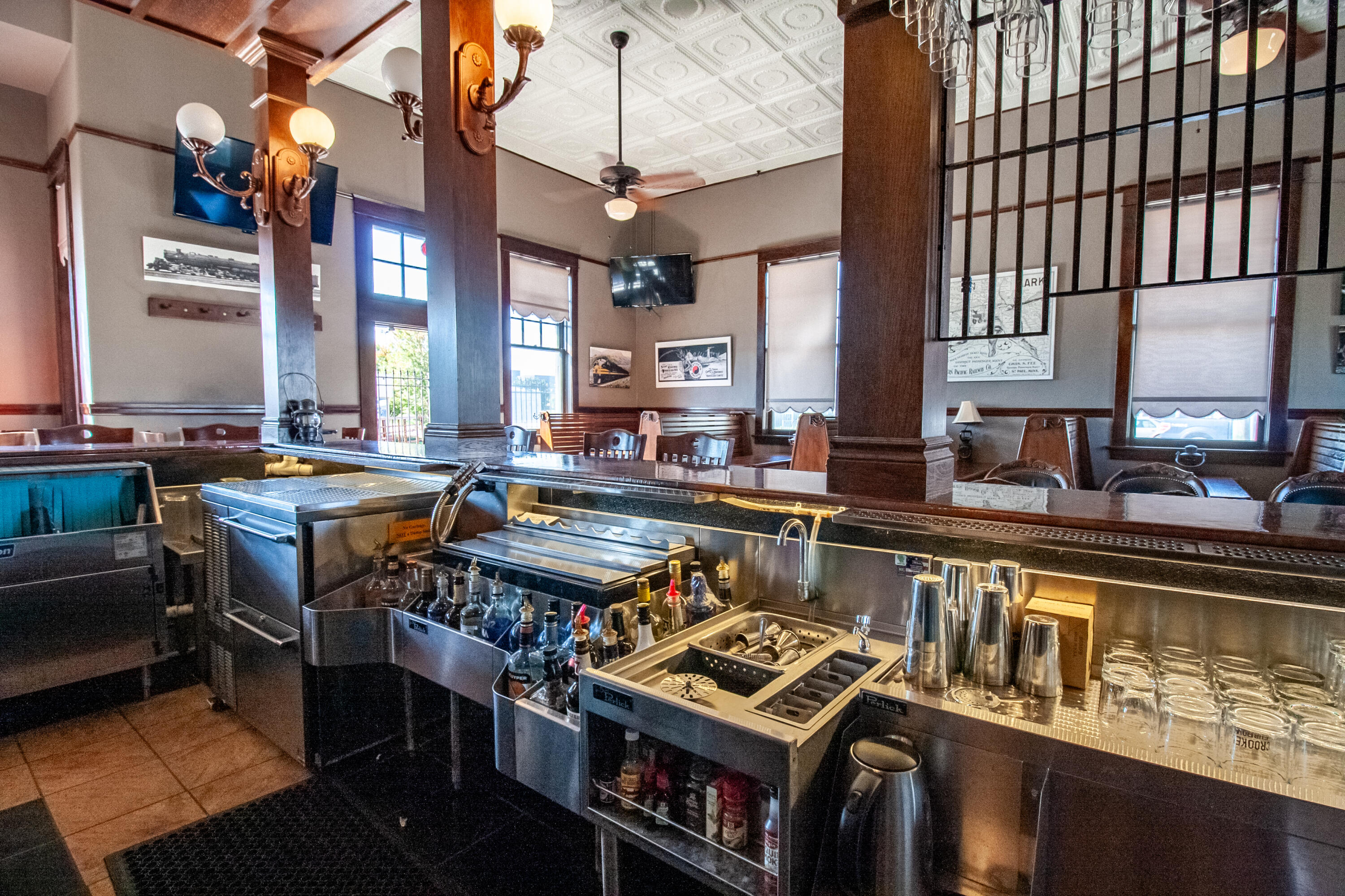 423 Cascade Street S Property Photo 8