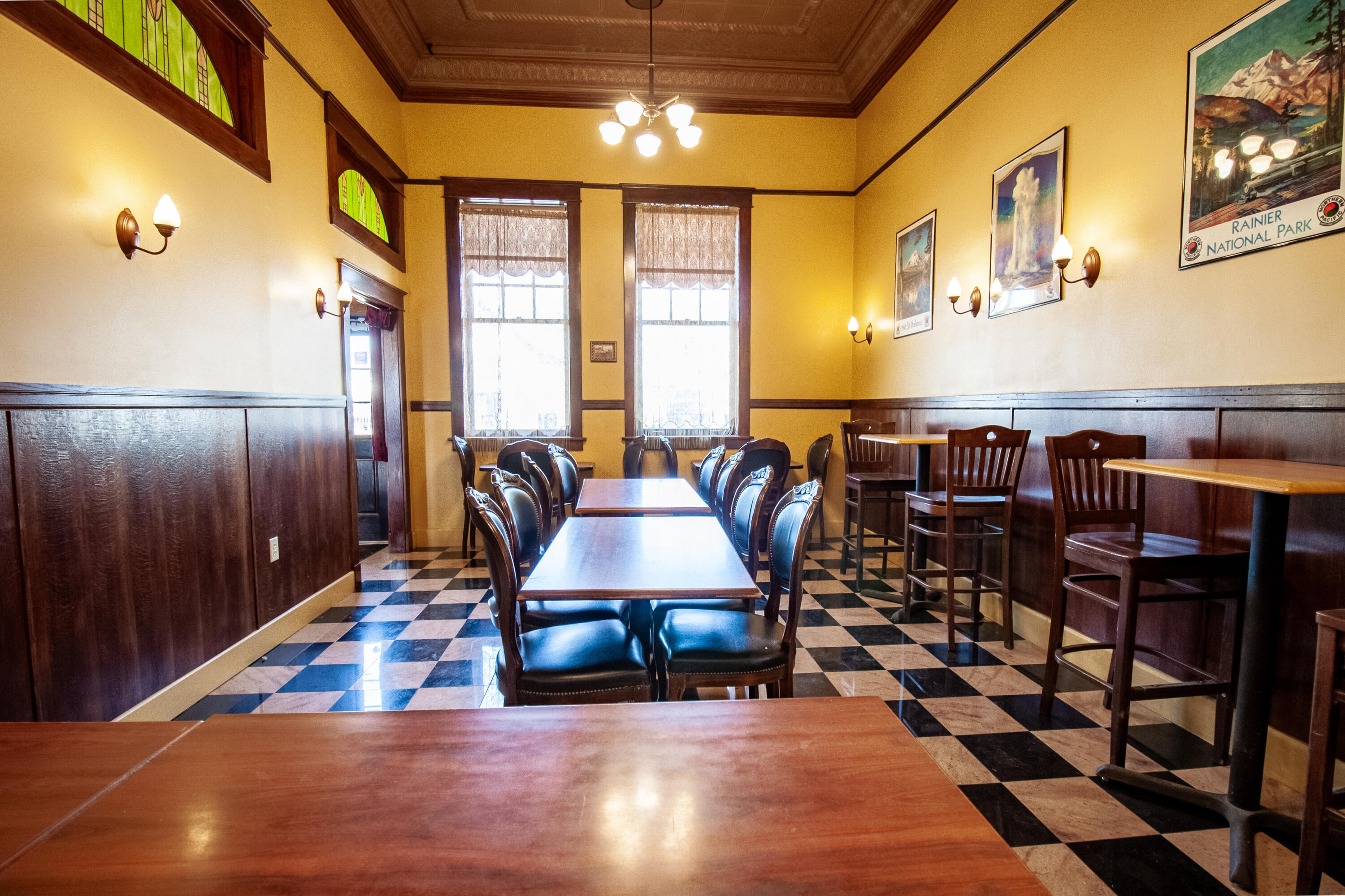 423 Cascade Street S Property Photo 10