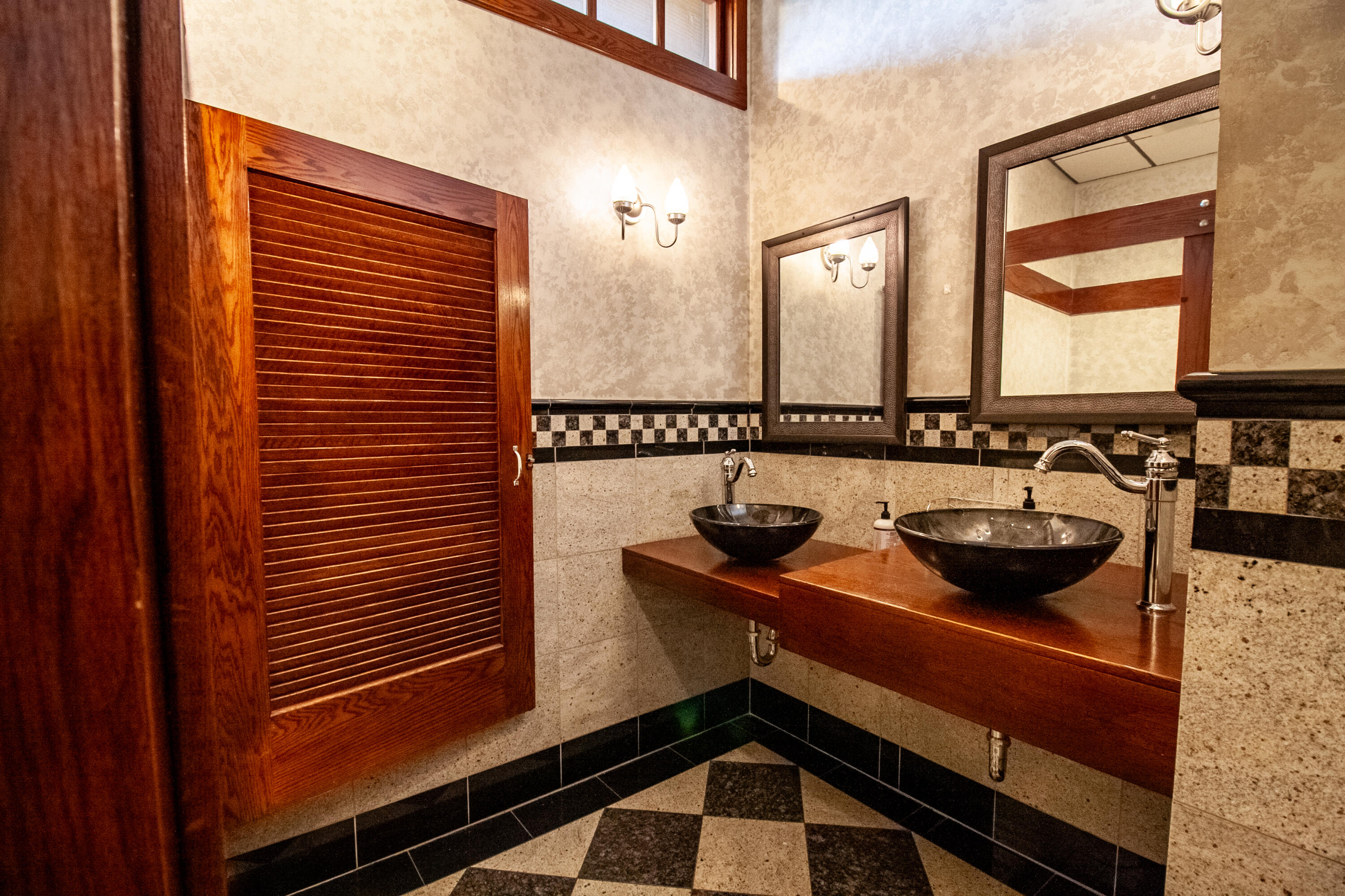 423 Cascade Street S Property Photo 13