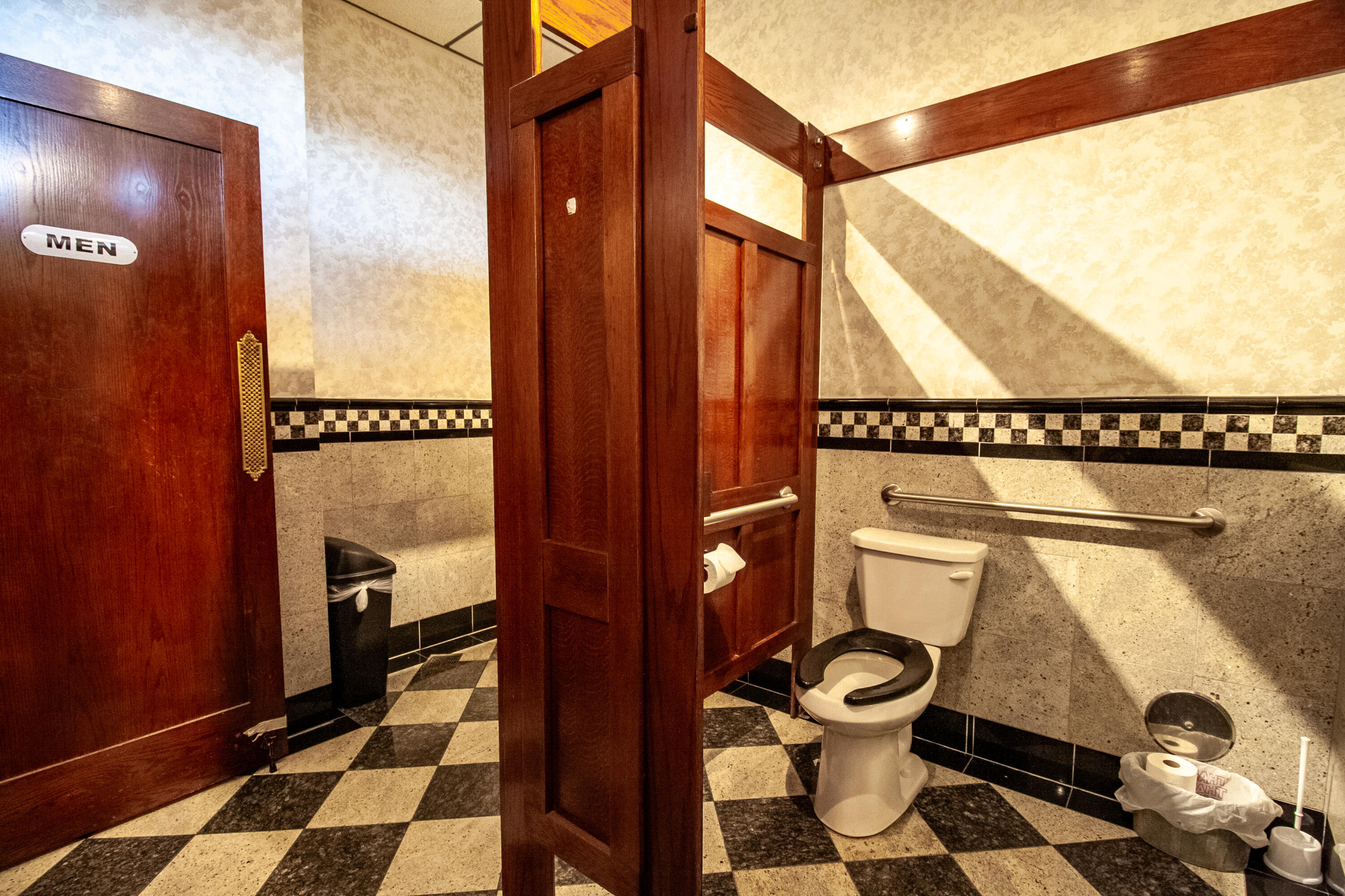 423 Cascade Street S Property Photo 14