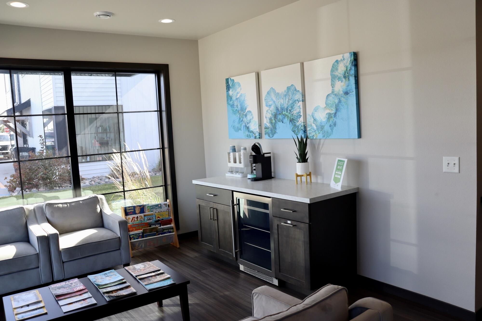 509 Oak Ridge Way E Property Photo 4