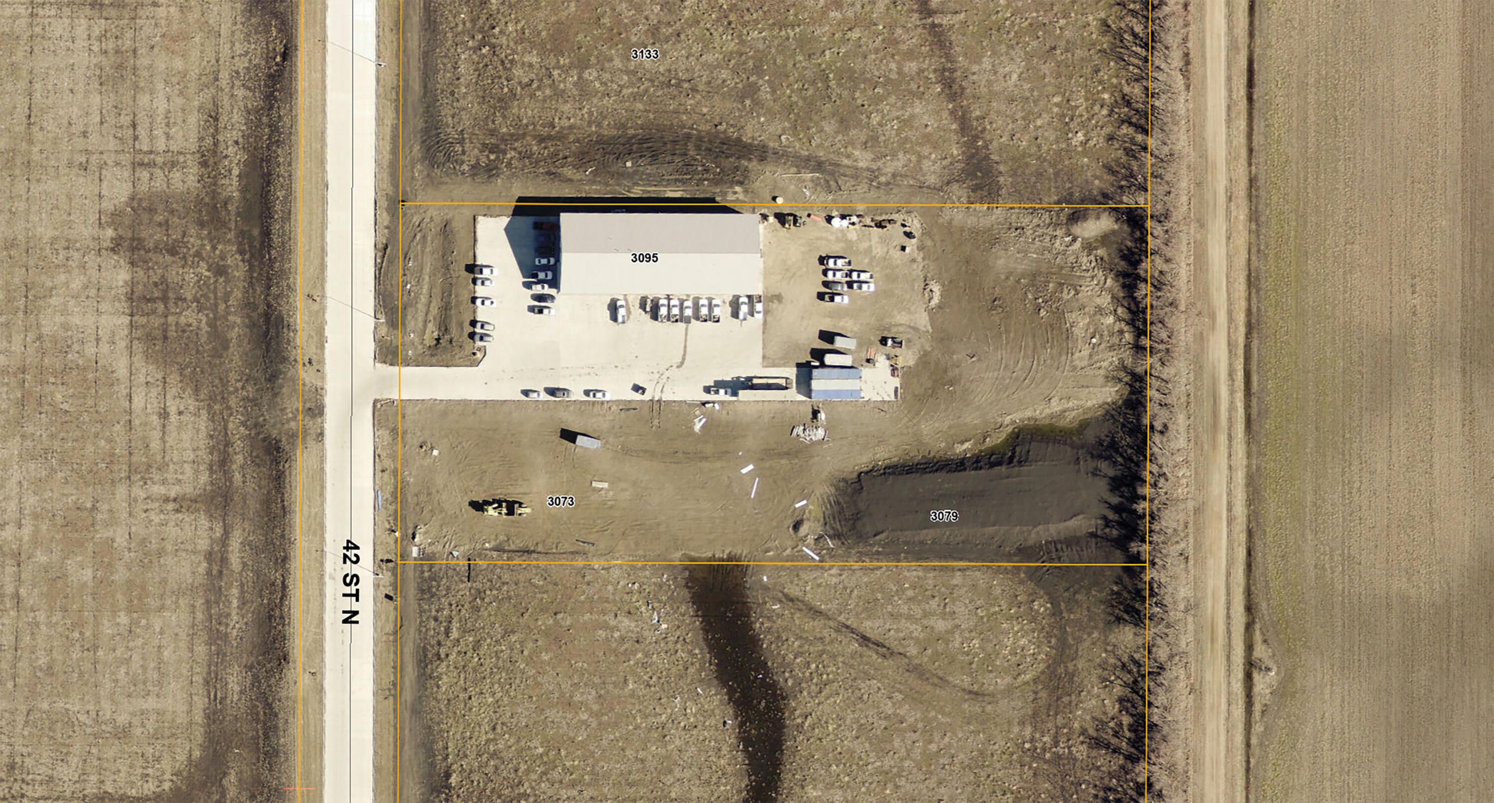 3073 42nd St Property Photo 5