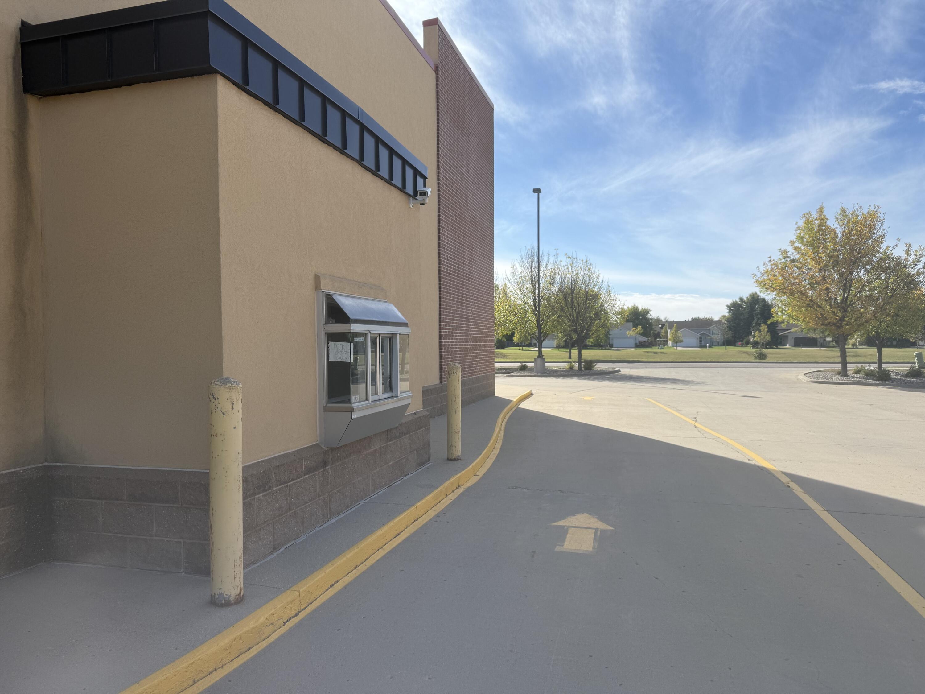 2553 Kirsten Lane S Property Photo 3