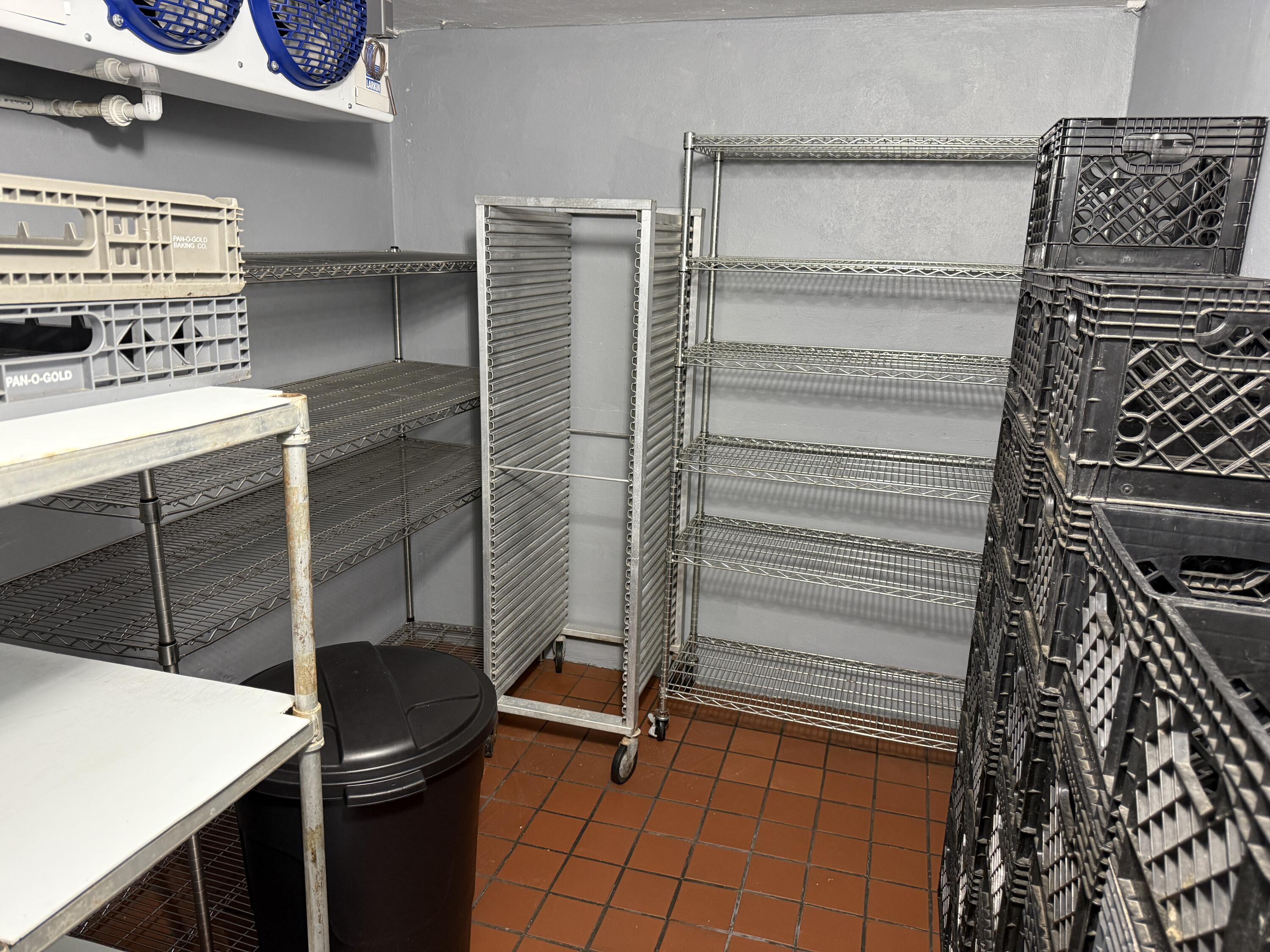 1220 Union Avenue Property Photo 12