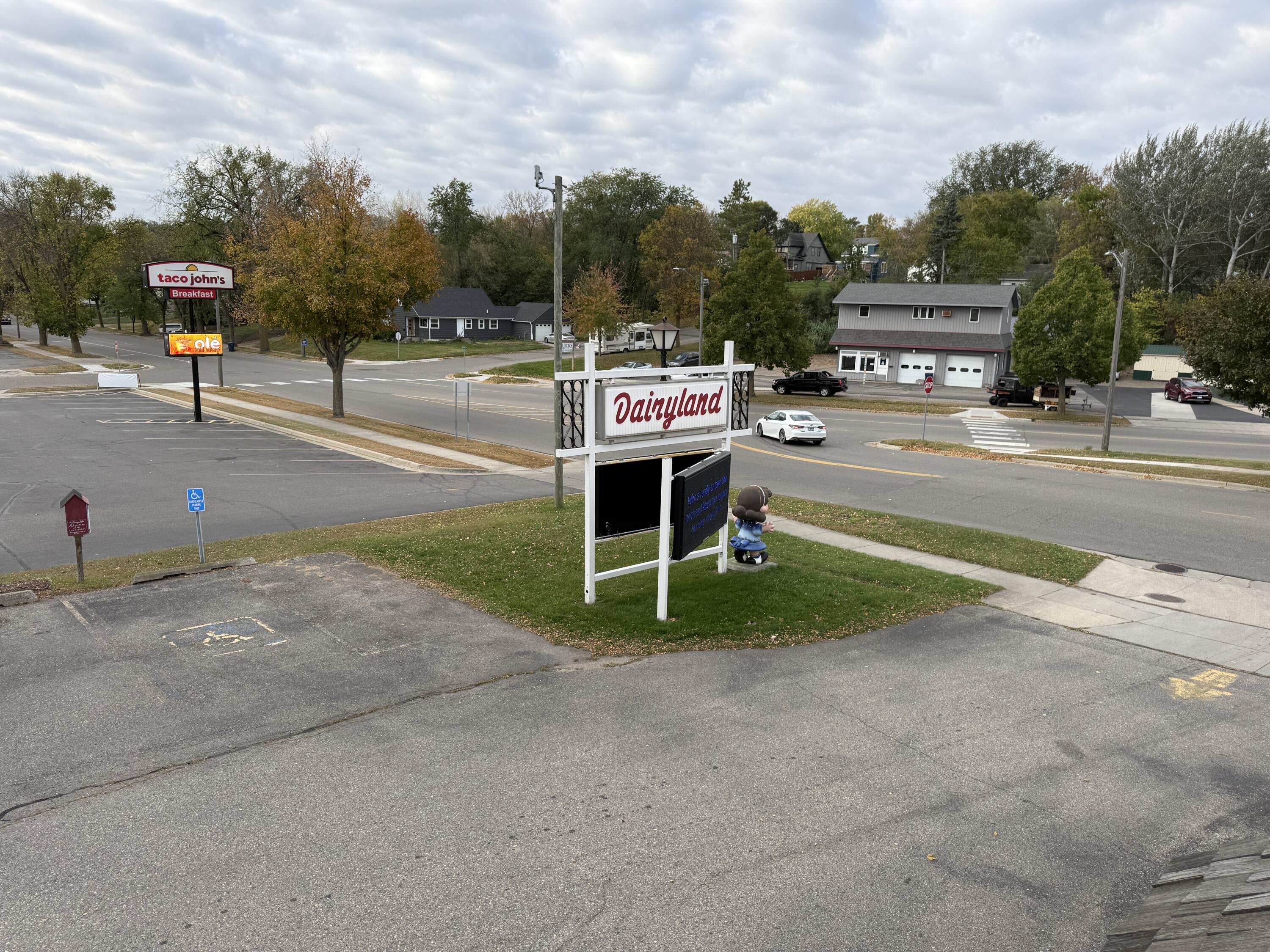 1220 Union Avenue Property Photo 16