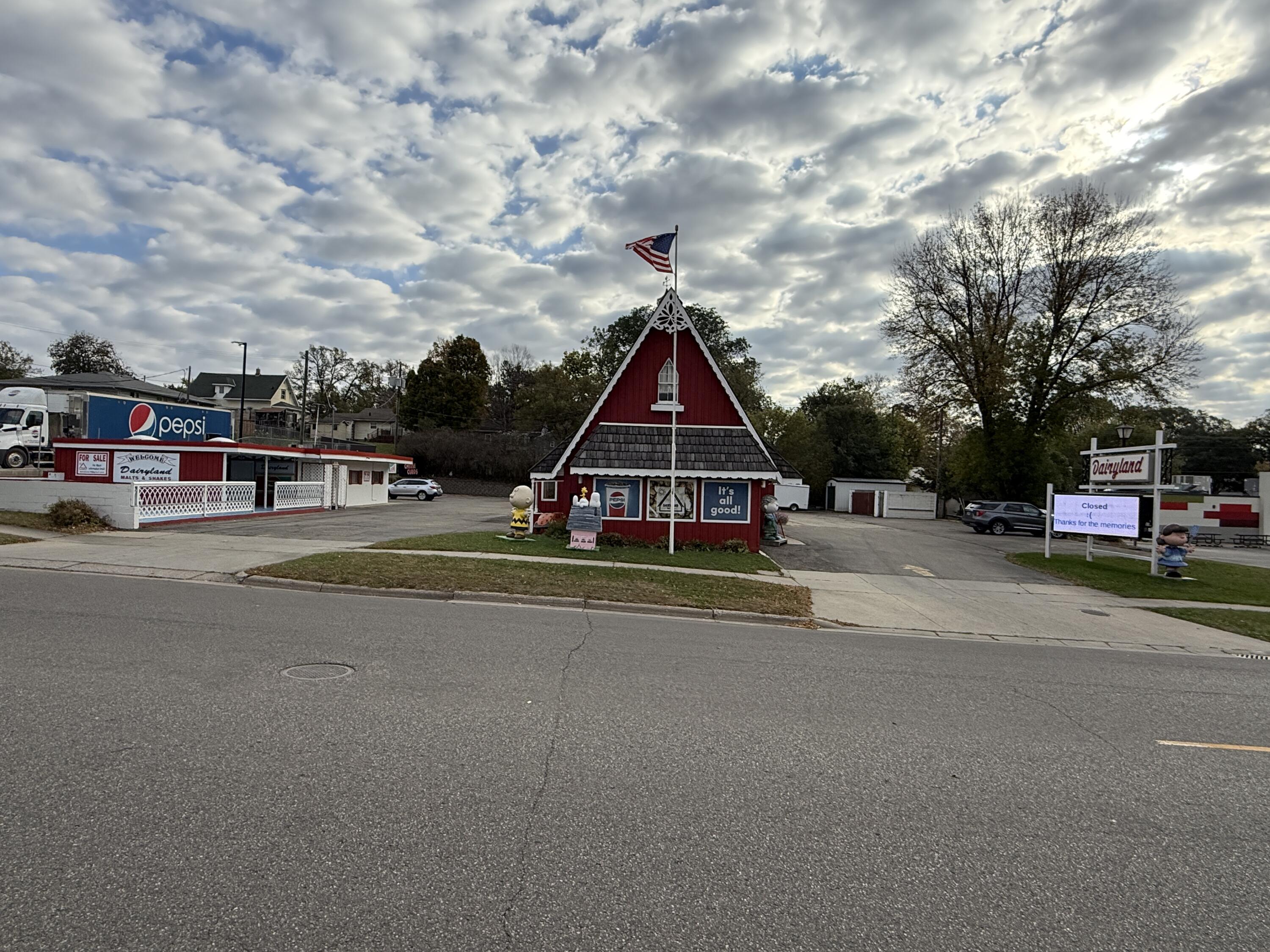 1220 Union Avenue Property Photo 18