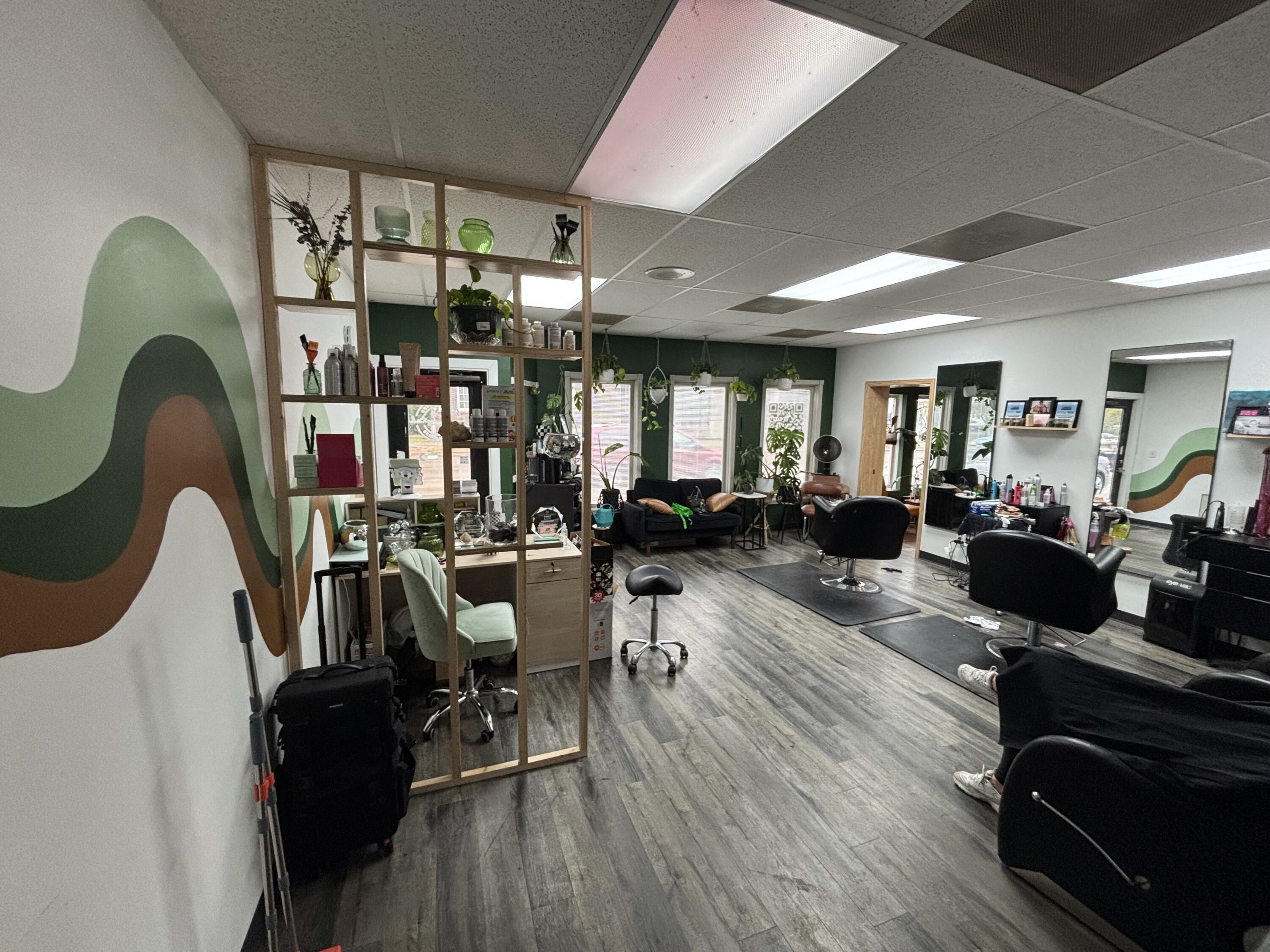 306 University Drive N Property Photo 11