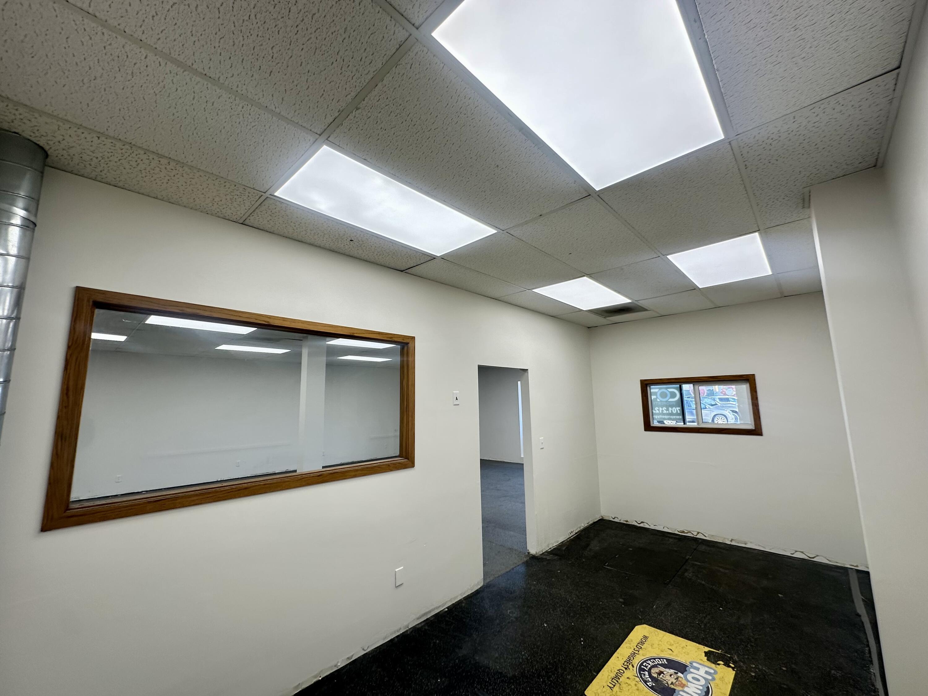 415 Main Ave Property Photo 5