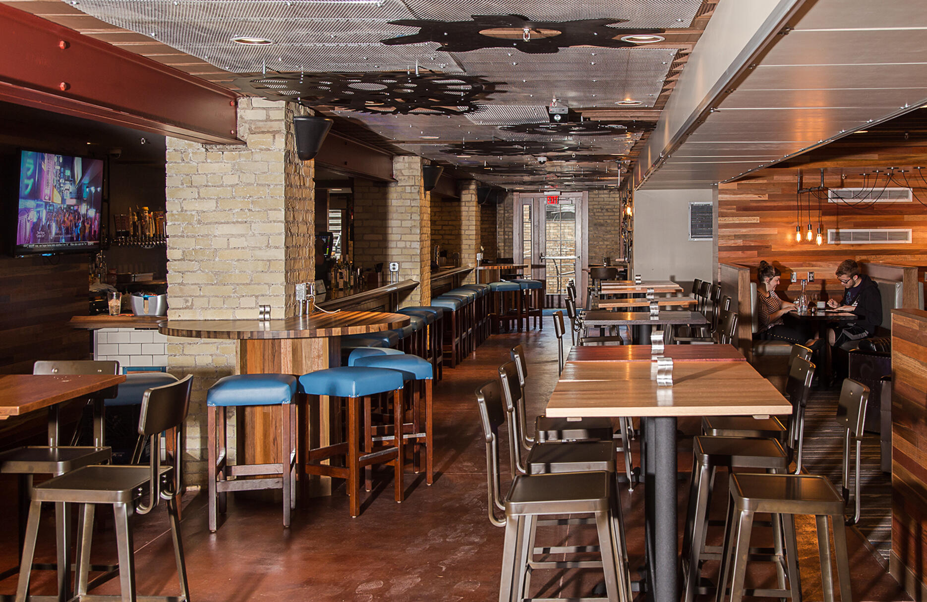 210 Broadway Drive Property Photo 2