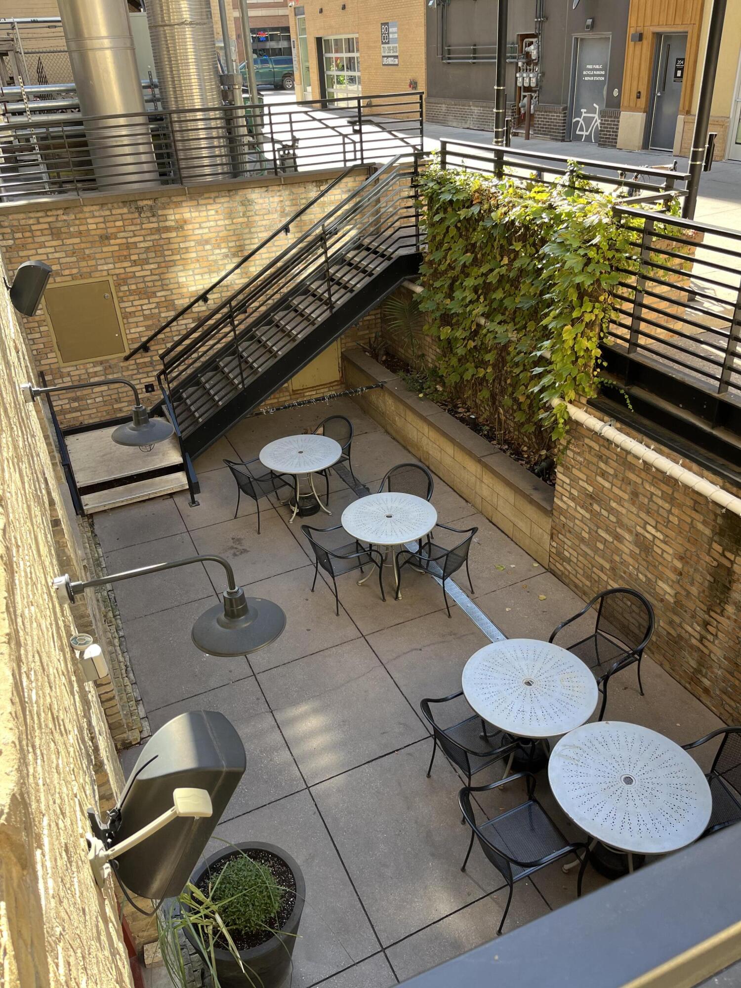 210 Broadway Drive Property Photo 12