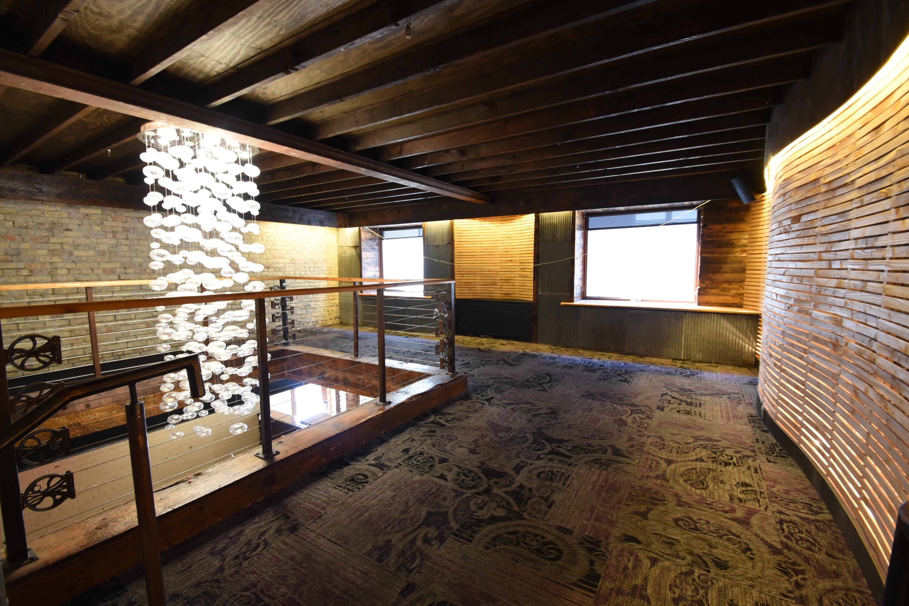 212 Broadway N Property Photo 9