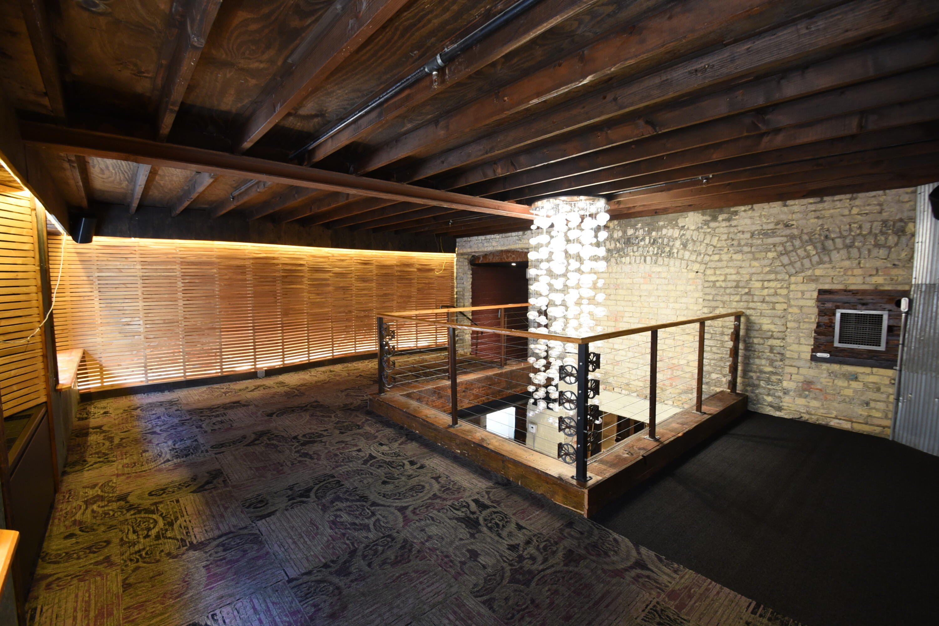 212 Broadway N Property Photo 10