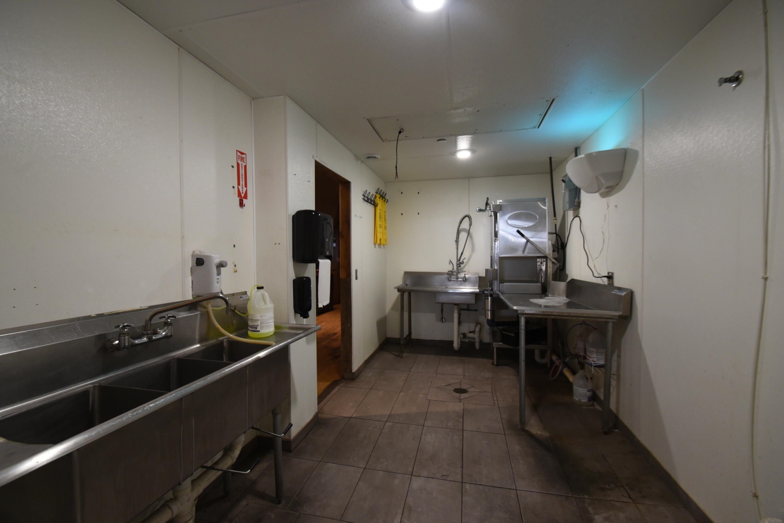 212 Broadway N Property Photo 12