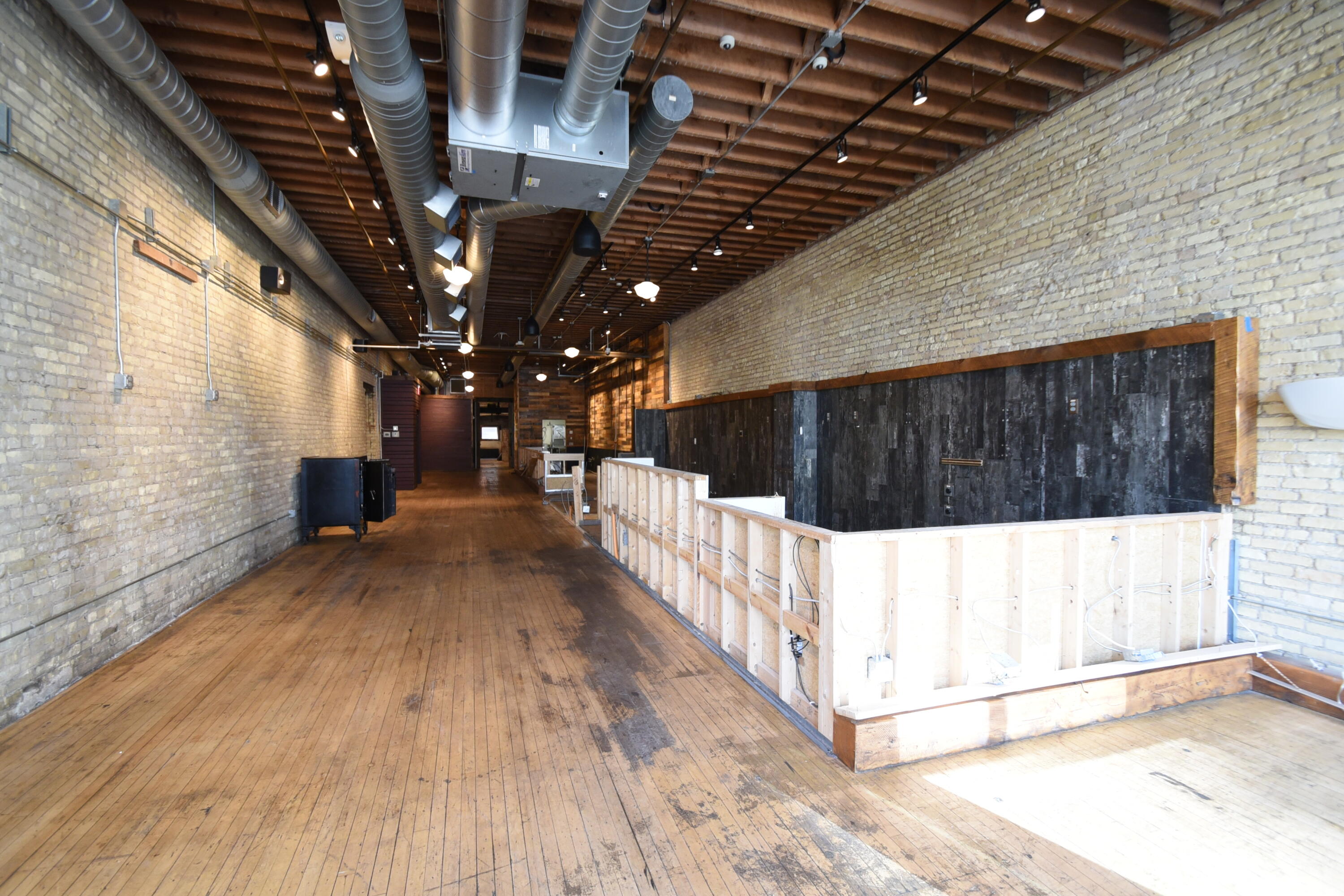 212 Broadway N Property Photo 15