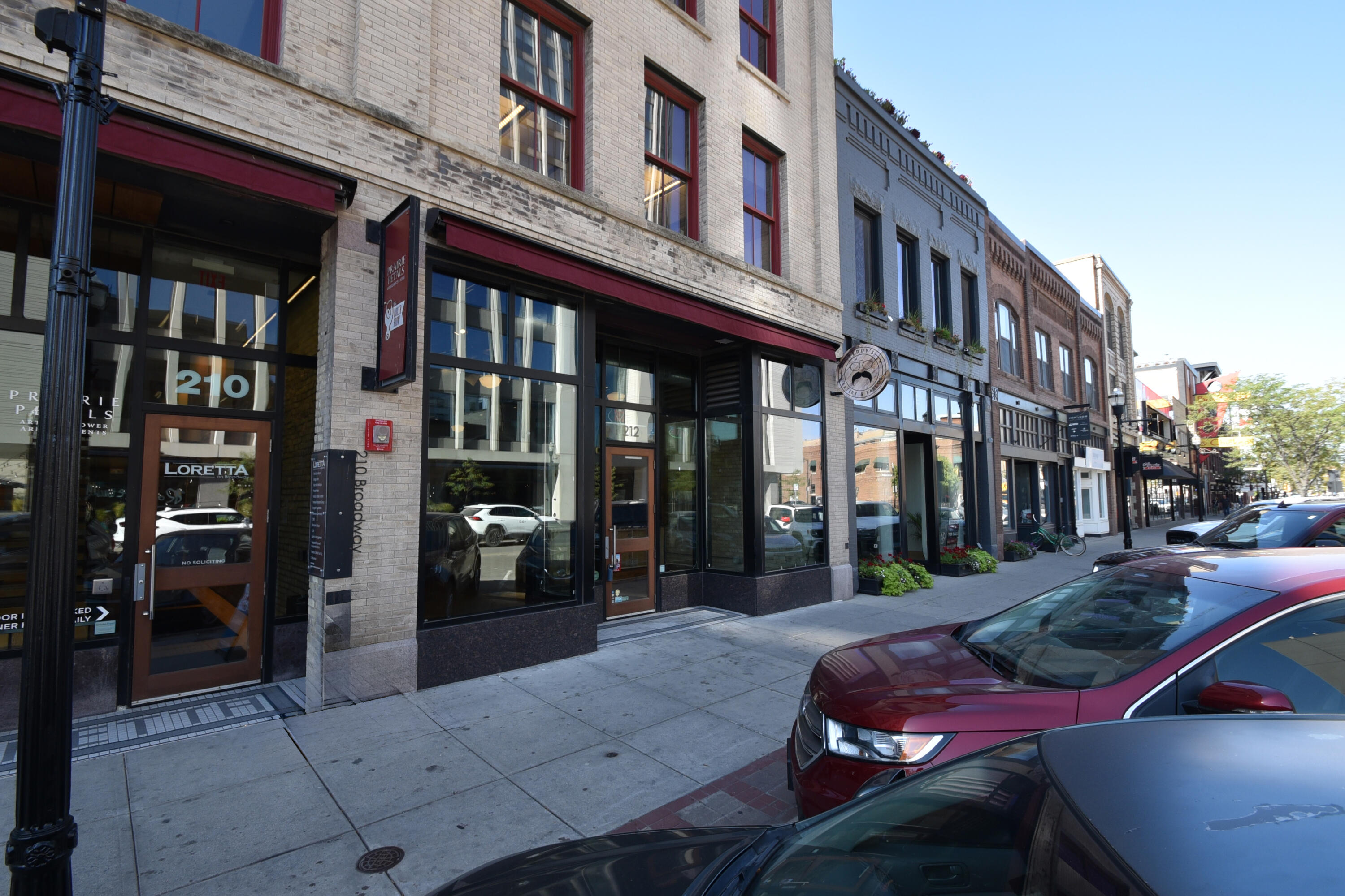 212 Broadway N Property Photo 16