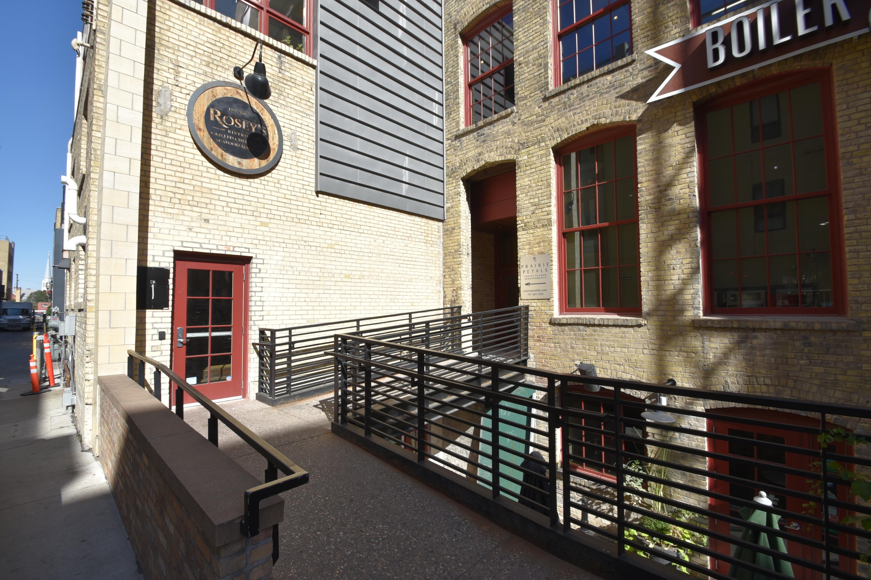 212 Broadway N Property Photo 17