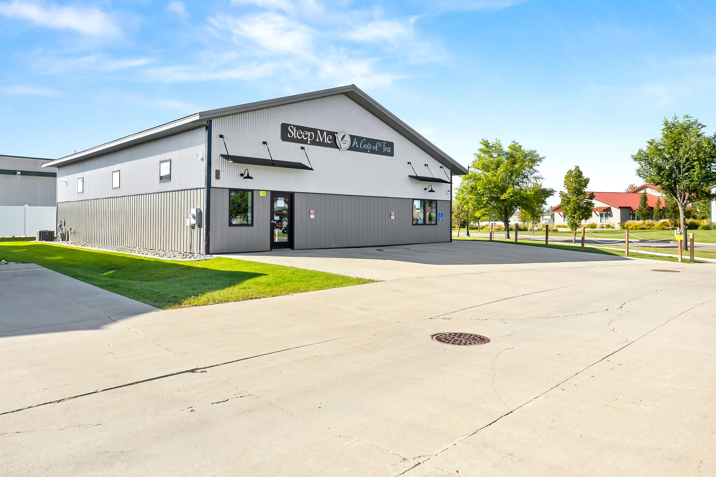 5498 51st Ave Avenue S Property Photo 2