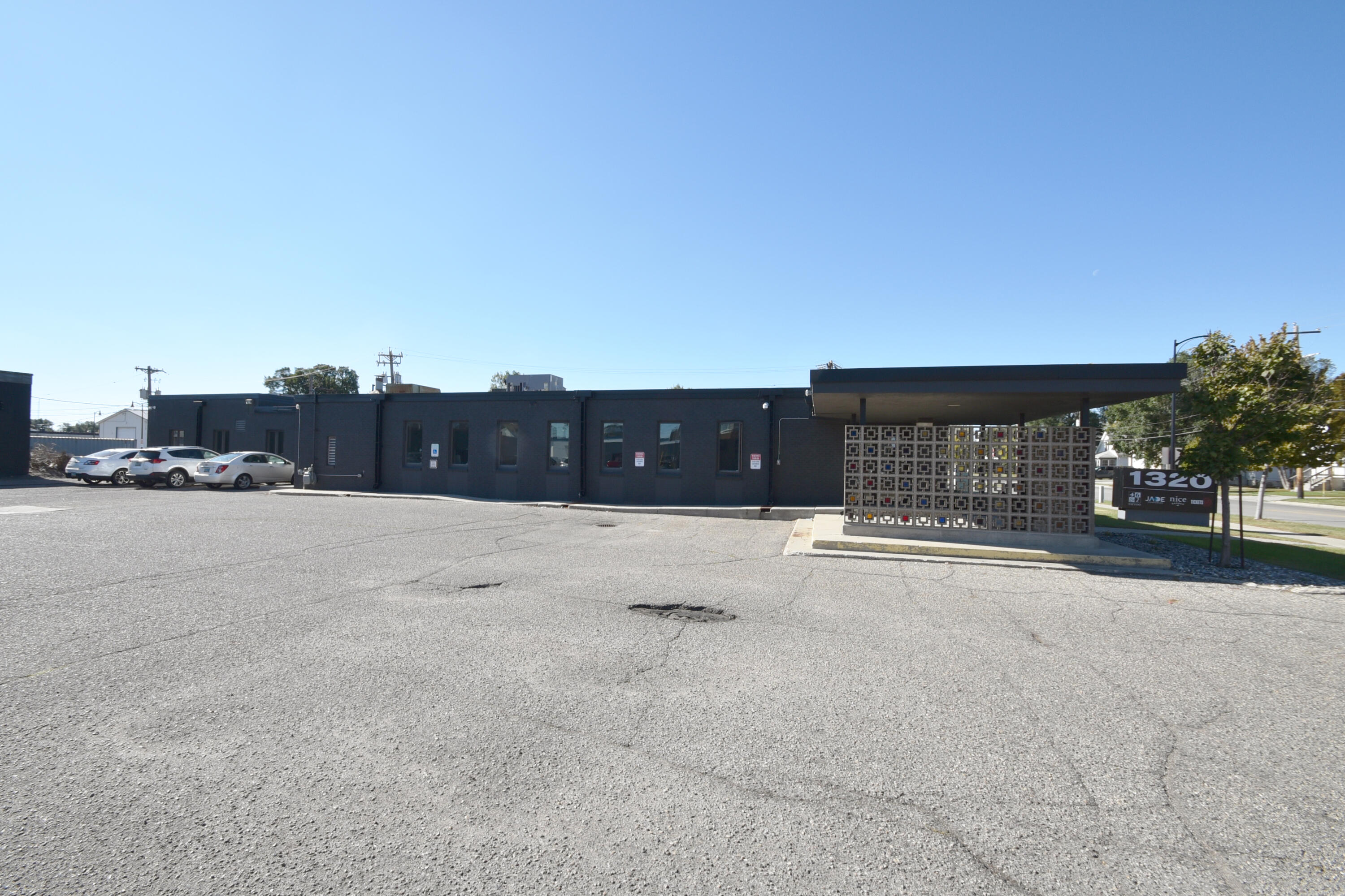 1320 1st Avenue N Property Photo 5