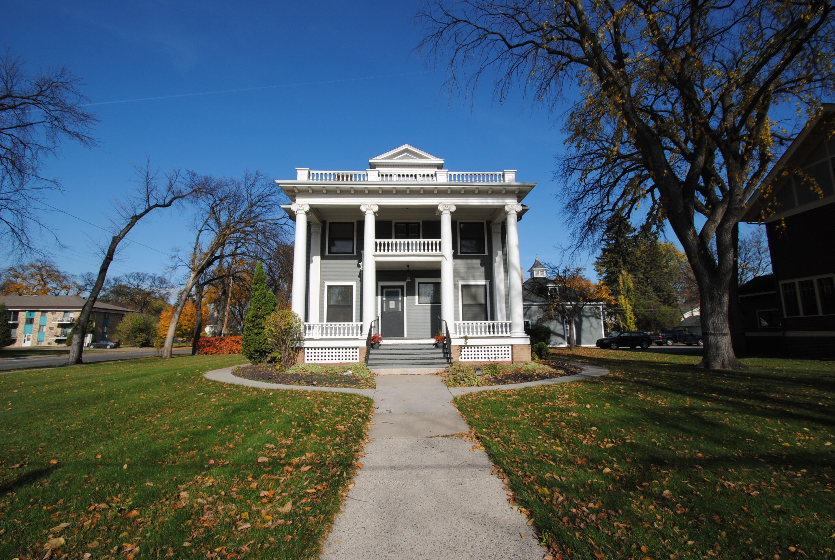 1129 5th Avenue S Property Photo 2