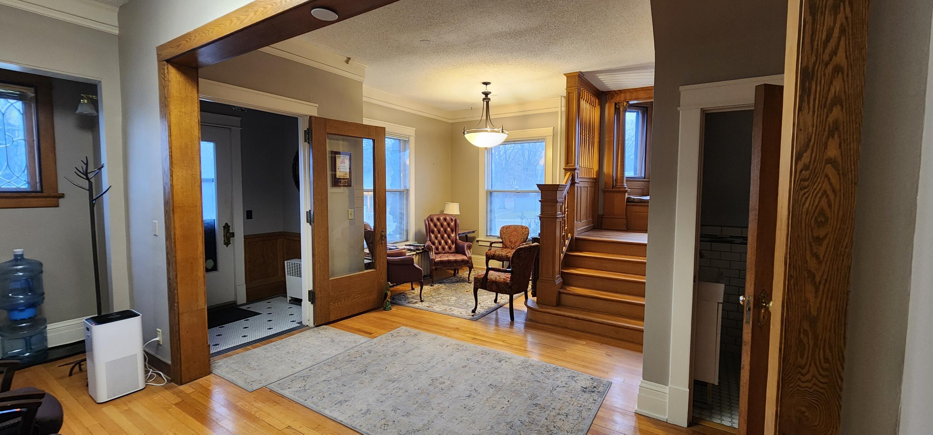 1129 5th Avenue S Property Photo 7