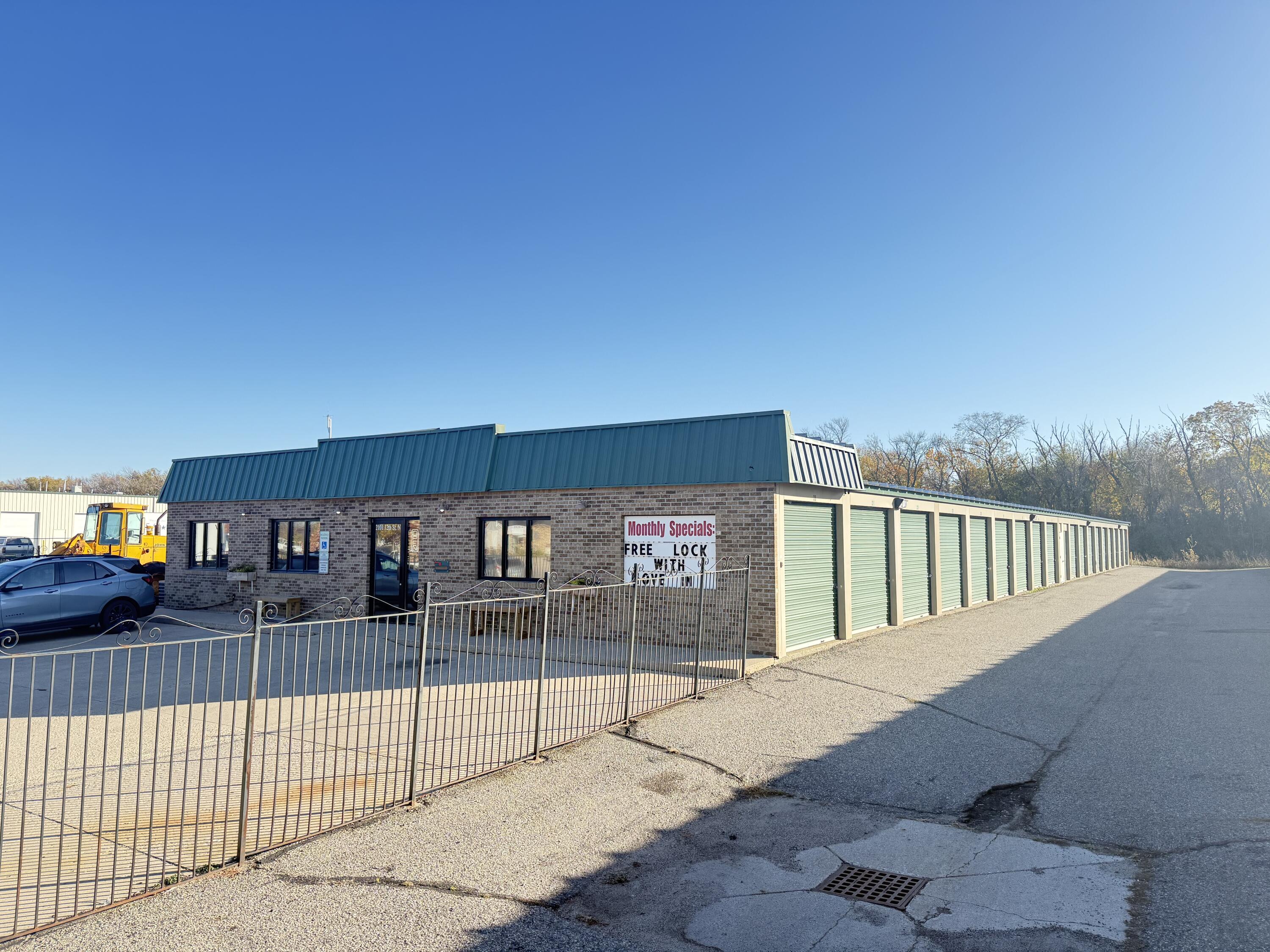 2101 12th Street N Property Photo 1